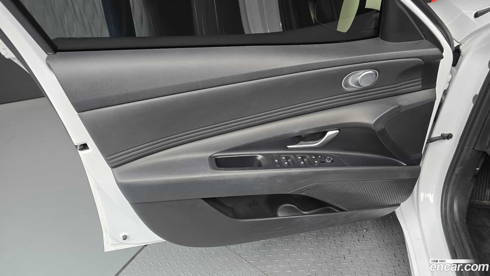 AVANTE Hyundai 2022.8-INNER-034