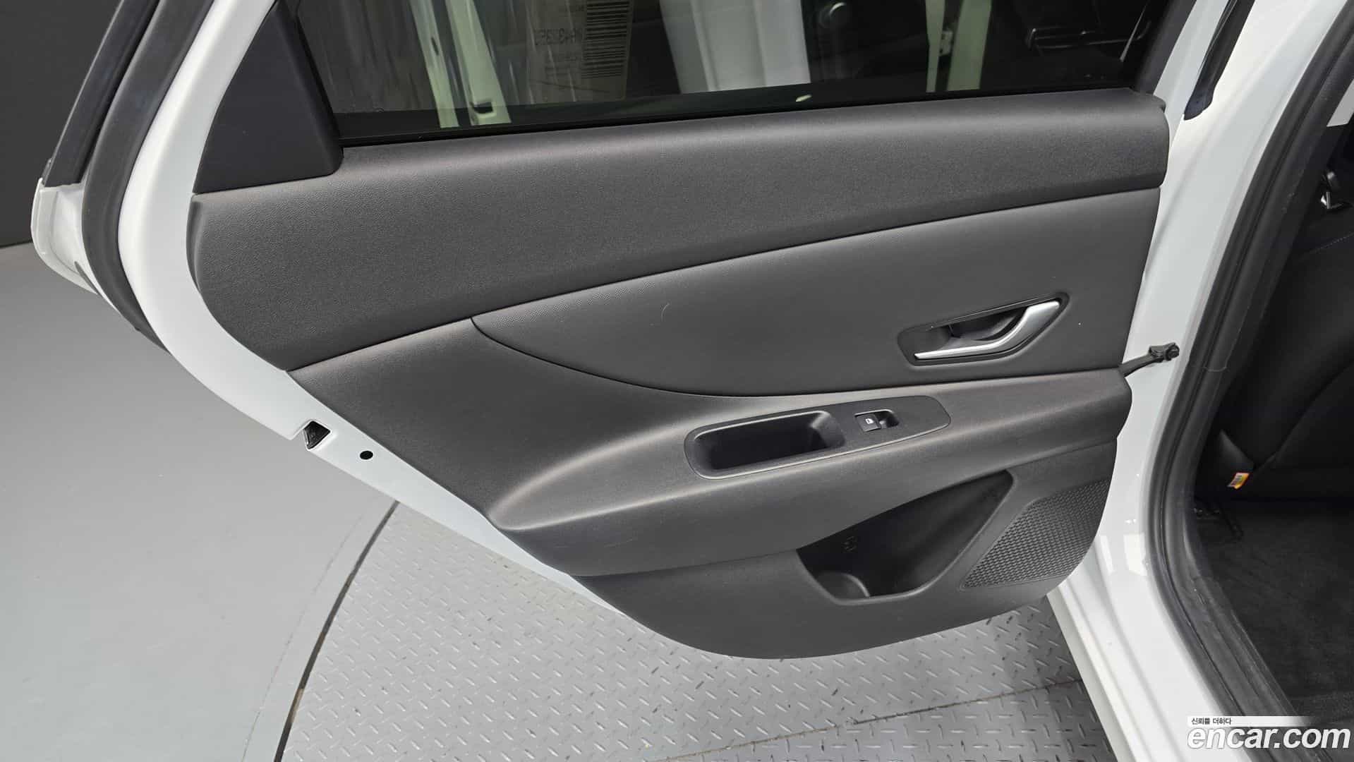 AVANTE Hyundai 2022.8-INNER-035