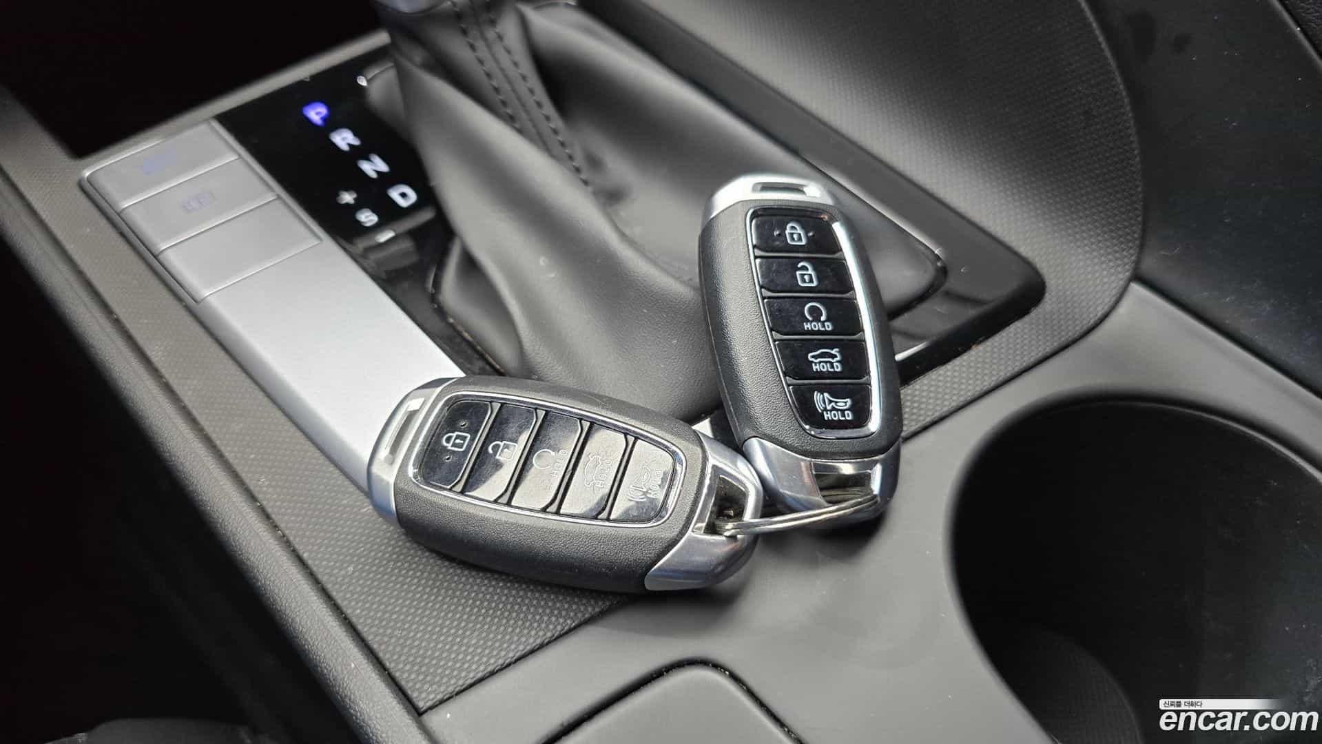 AVANTE Hyundai 2022.8-OPTION-042