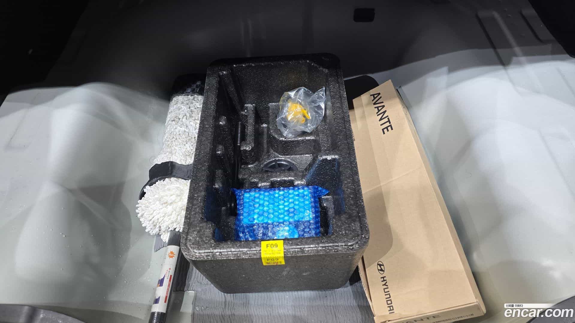 AVANTE Hyundai 2022.8-OPTION-044