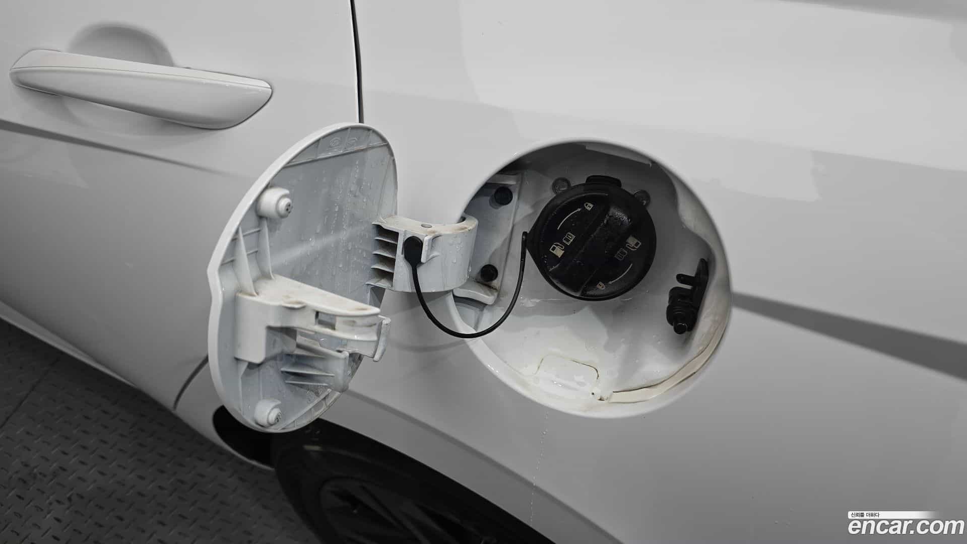 AVANTE Hyundai 2022.8-OPTION-046