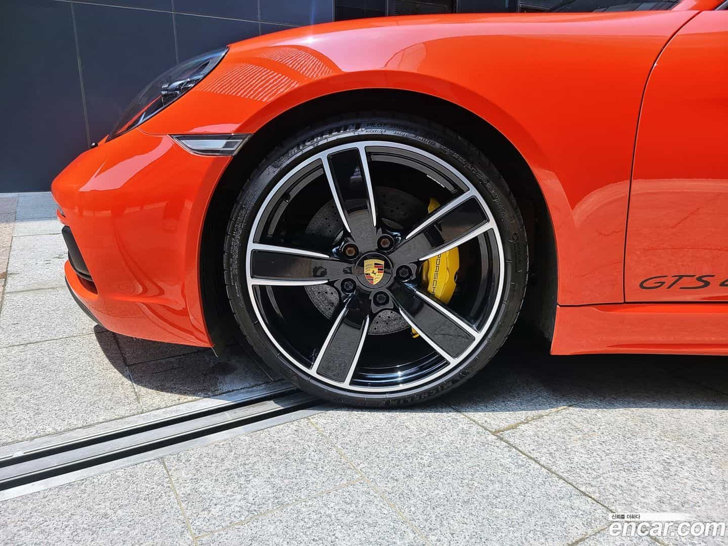 718 Porsche 2021.1-OPTION-024
