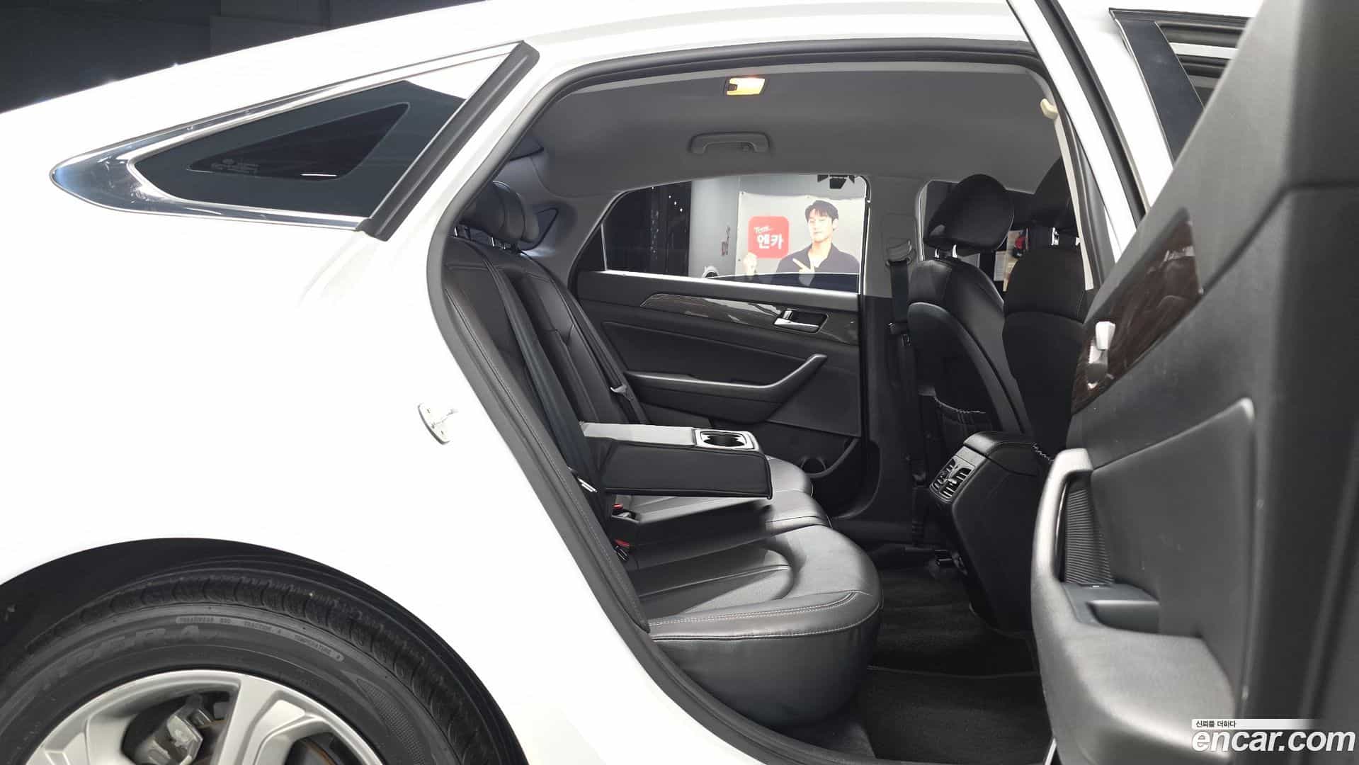 Sonata Hyundai 2019.1-OPTION-015