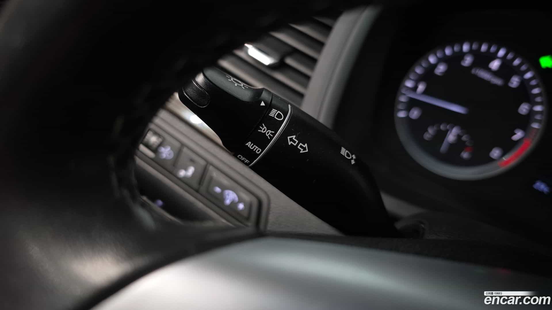 Sonata Hyundai 2019.1-OPTION-040