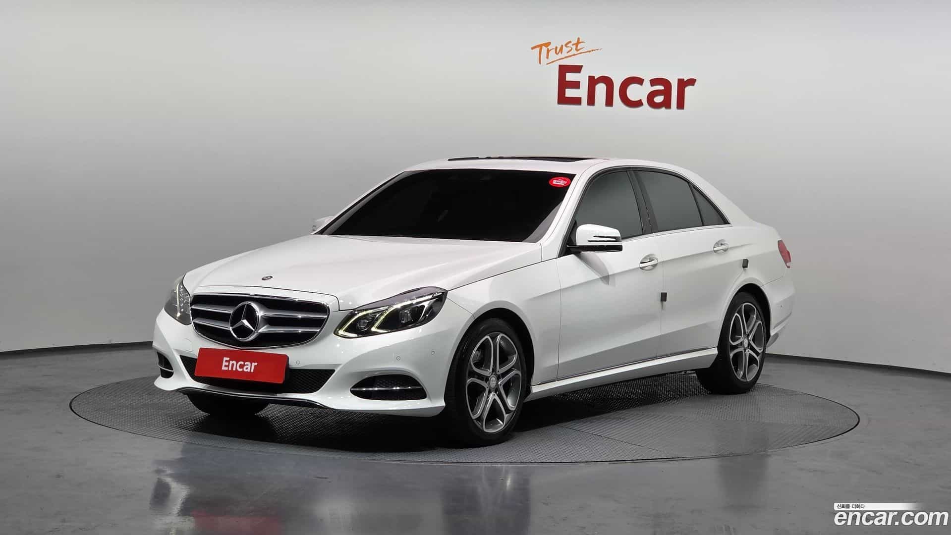 E-Class Mercedes-Benz 2015.10-OUTER-001