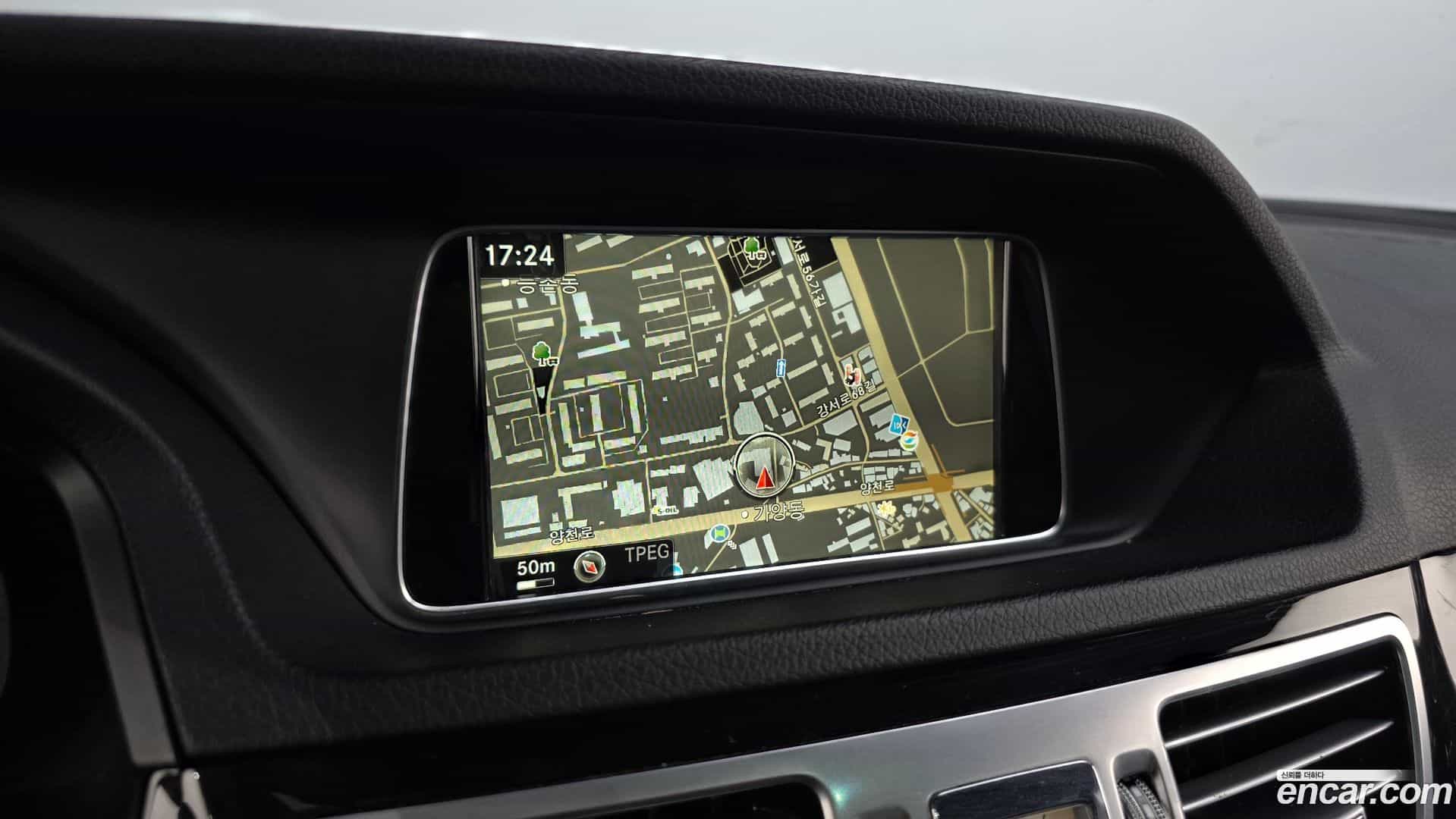 E-Class Mercedes-Benz 2015.10-OPTION-018