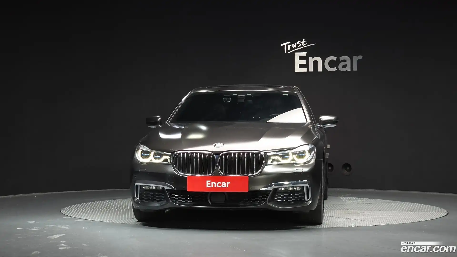 7-Series BMW 2018.6-OUTER-003