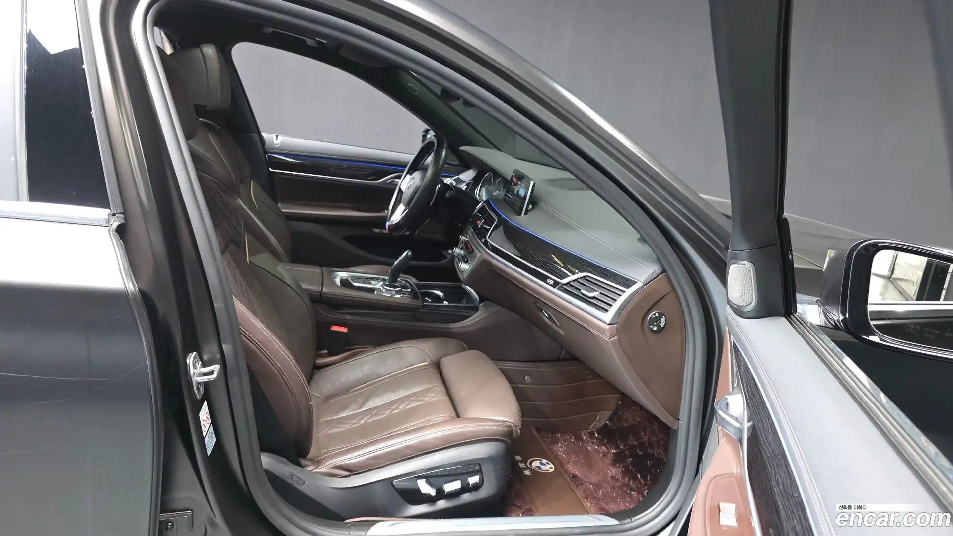 7-Series BMW 2018.6-OPTION-015