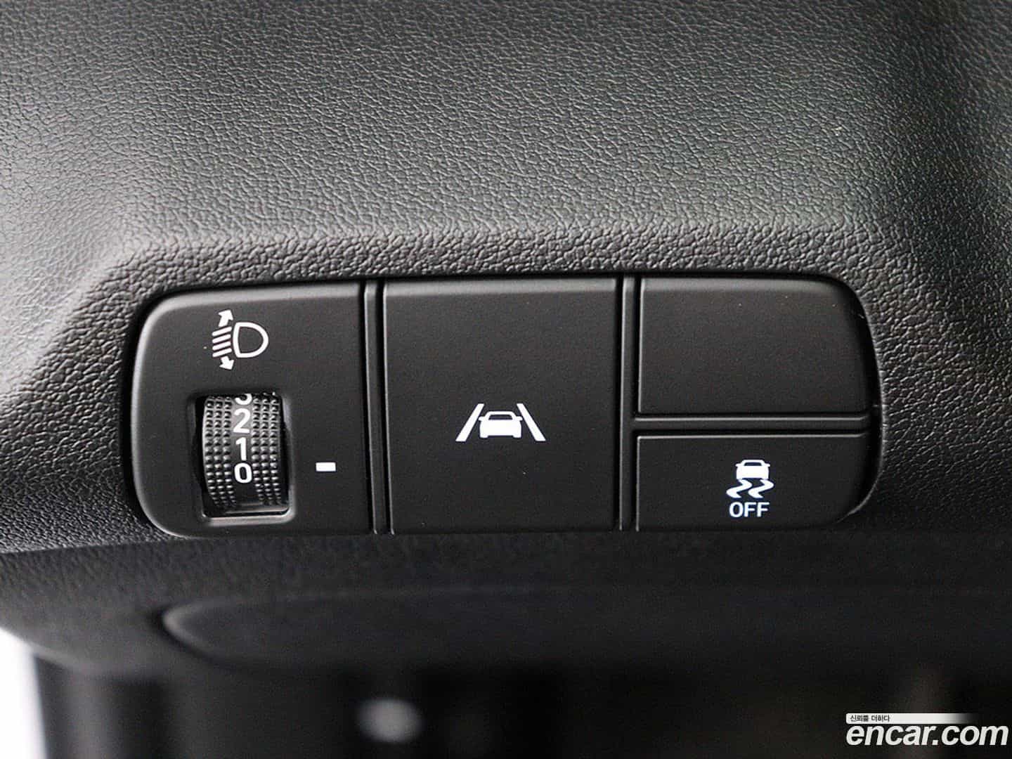 AVANTE Hyundai 2021.5-OPTION-020