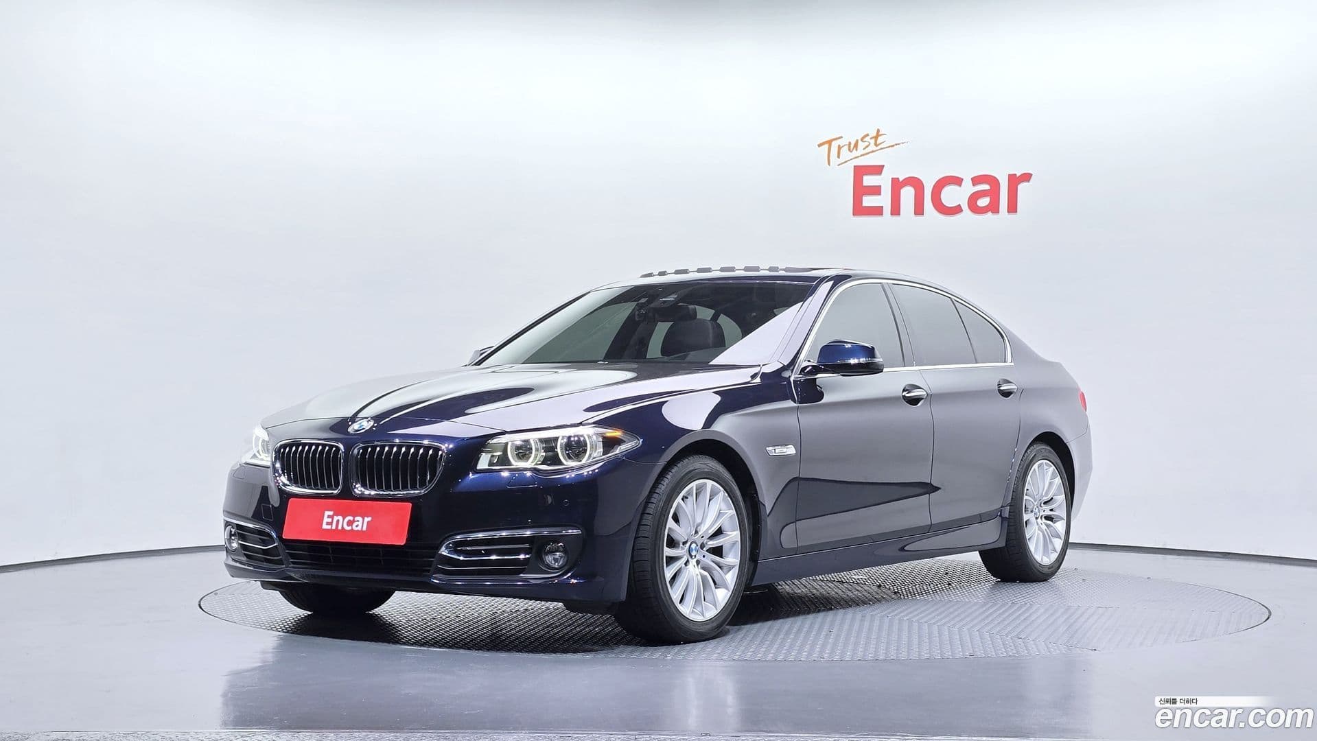 Main__Slider__Photo:5-Series BMW 2016.3-0