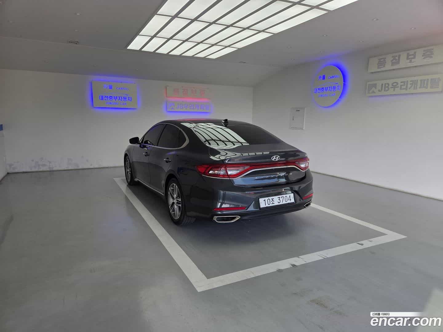 Grandeur Hyundai 2018.0-OUTER-006