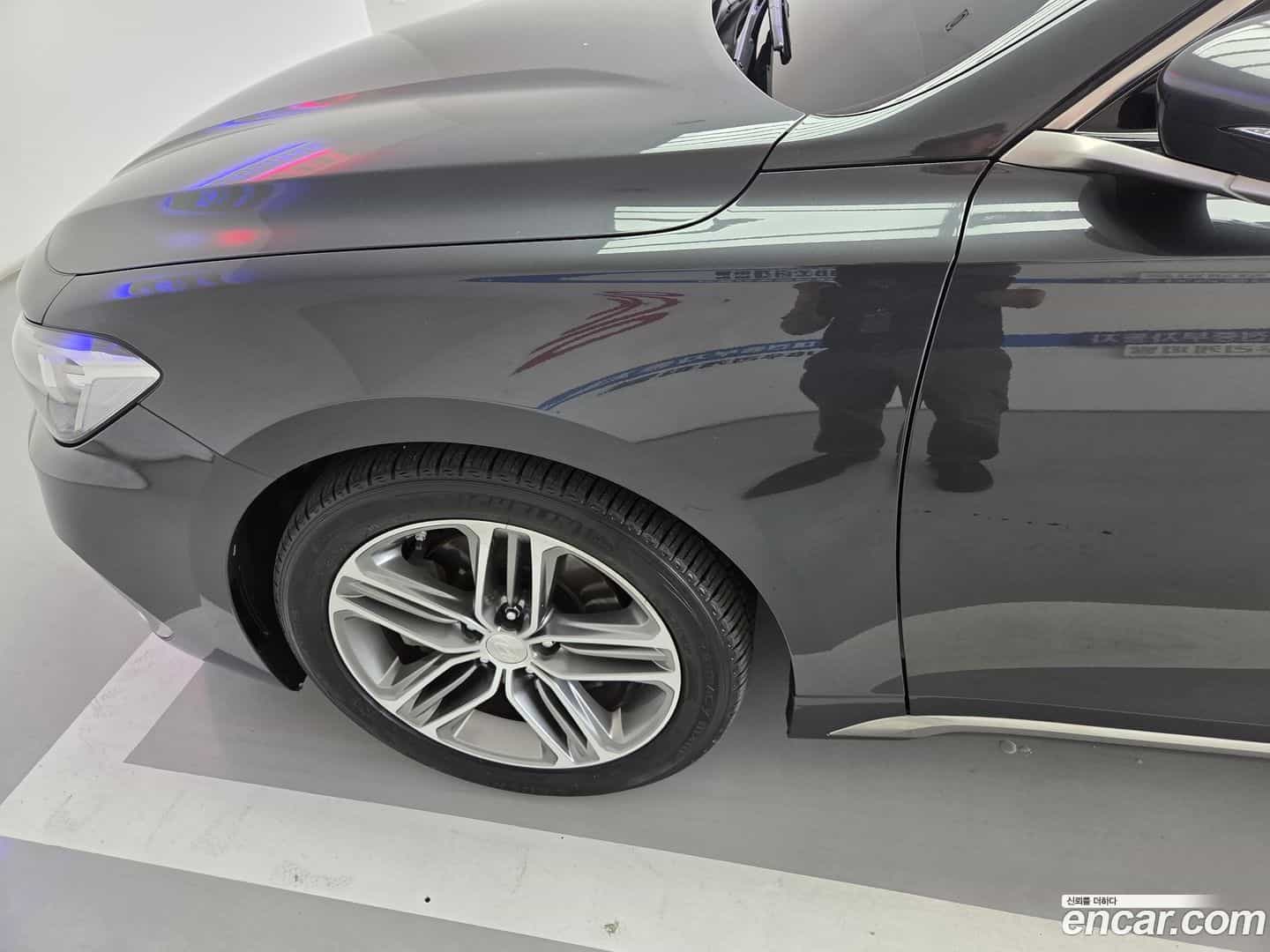 Grandeur Hyundai 2018.0-INNER-008
