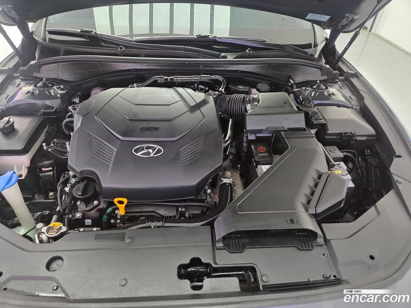 Grandeur Hyundai 2018.0-OPTION-024
