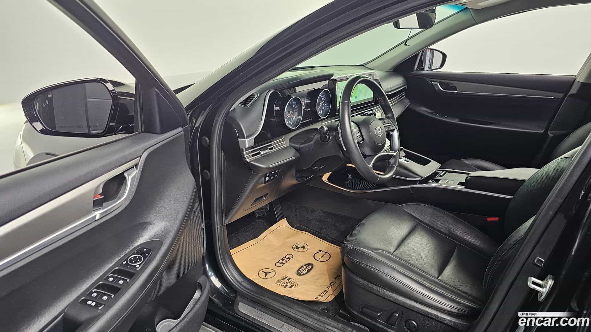 Grandeur Hyundai 2021.11-INNER-010