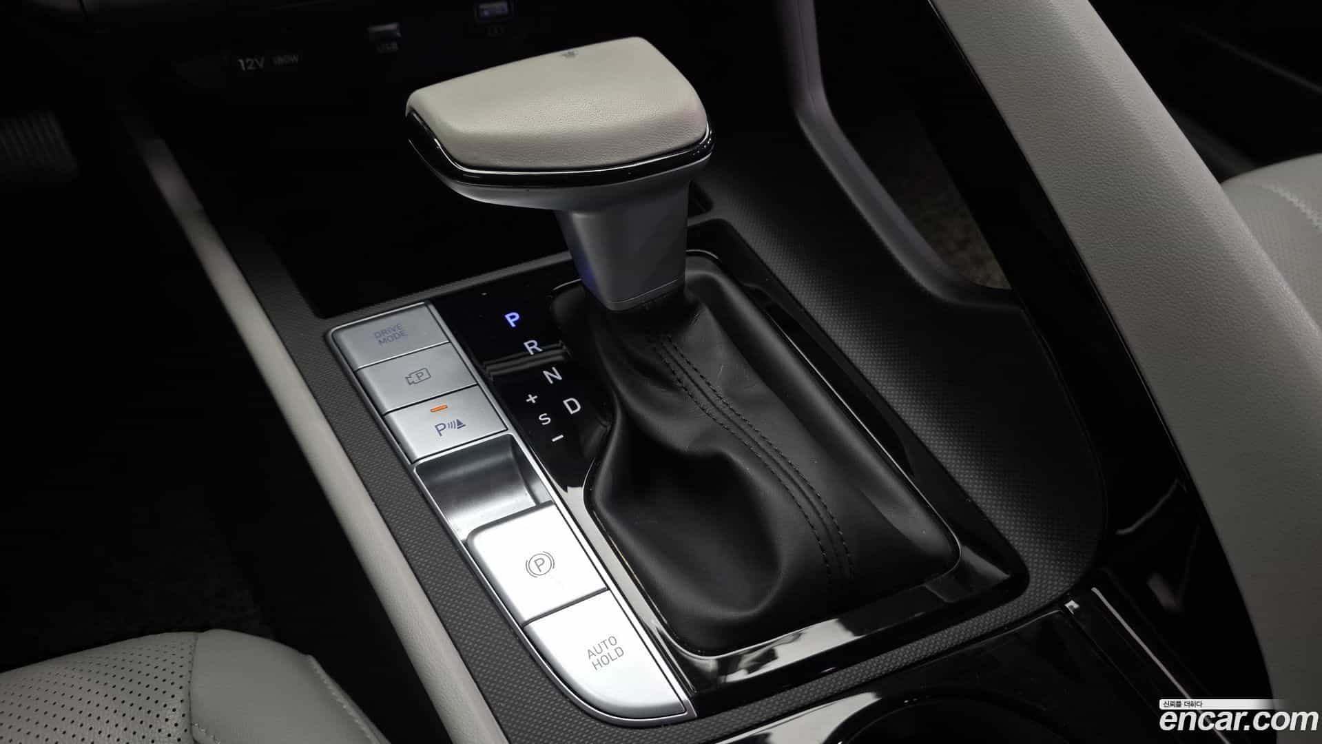 AVANTE Hyundai 2022.4-INNER-009