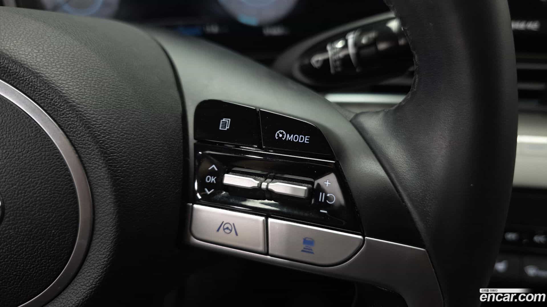 AVANTE Hyundai 2022.4-OPTION-018