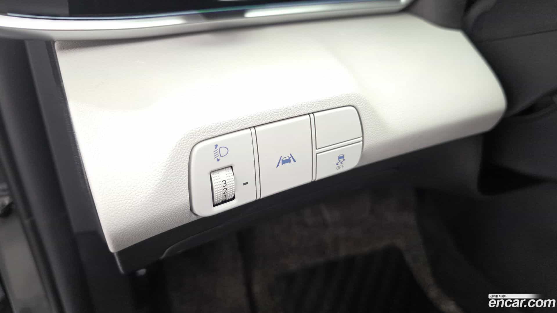AVANTE Hyundai 2022.4-OPTION-019