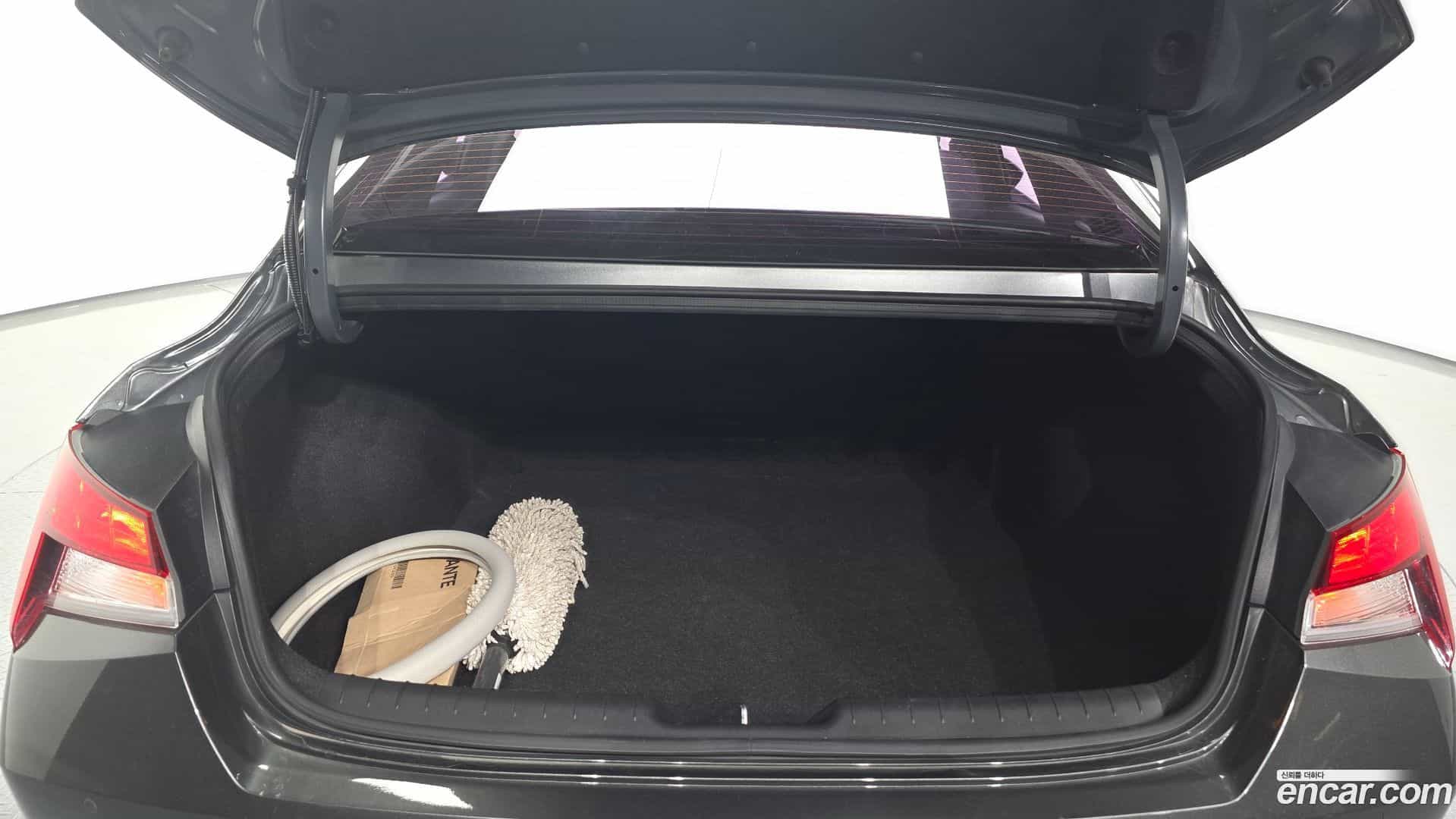 AVANTE Hyundai 2022.4-OPTION-024
