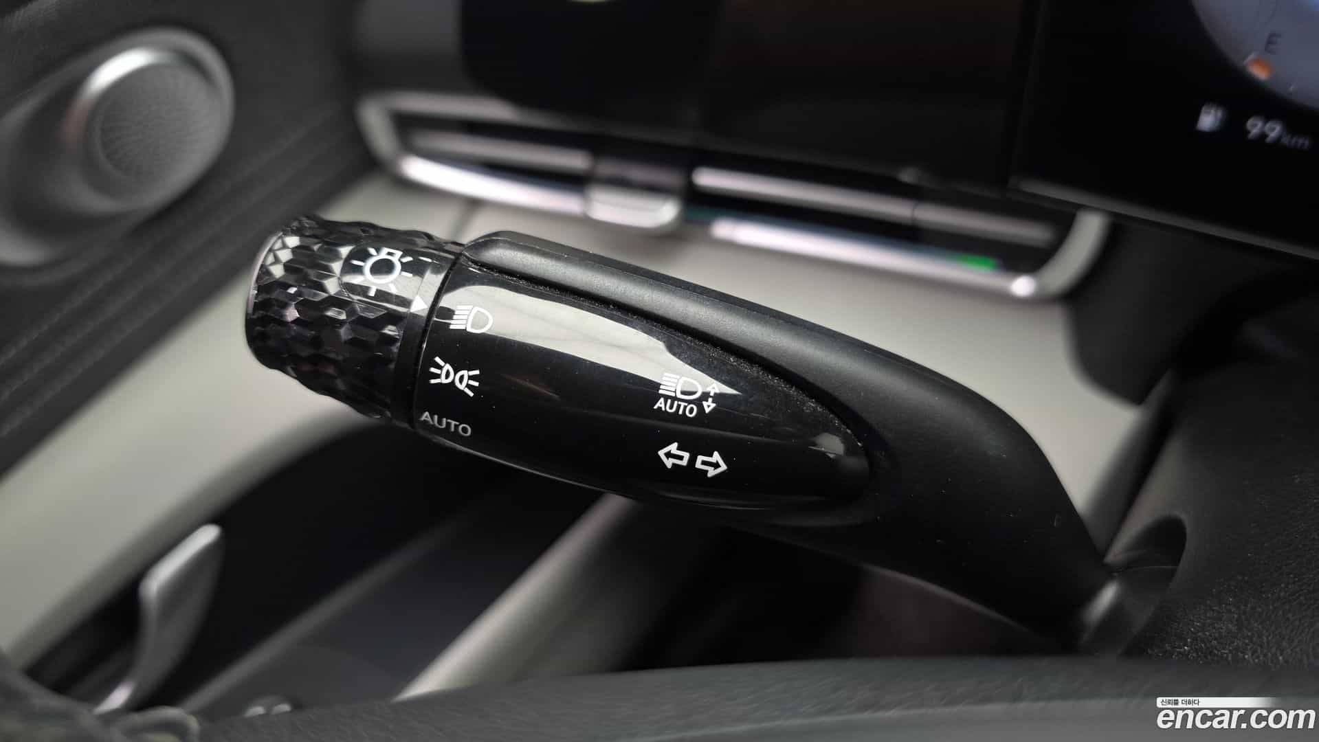 AVANTE Hyundai 2022.4-OPTION-040