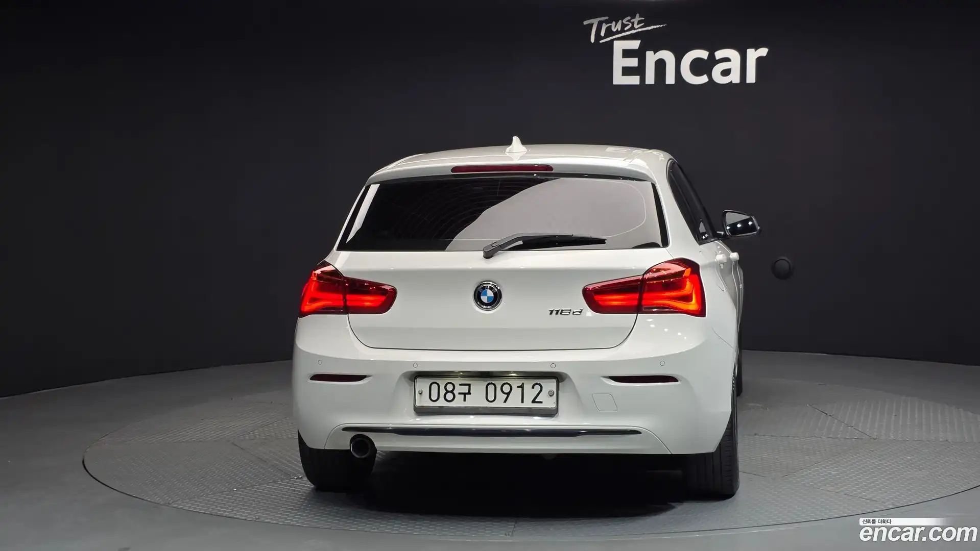 1-Series BMW 2016.2-OUTER-004