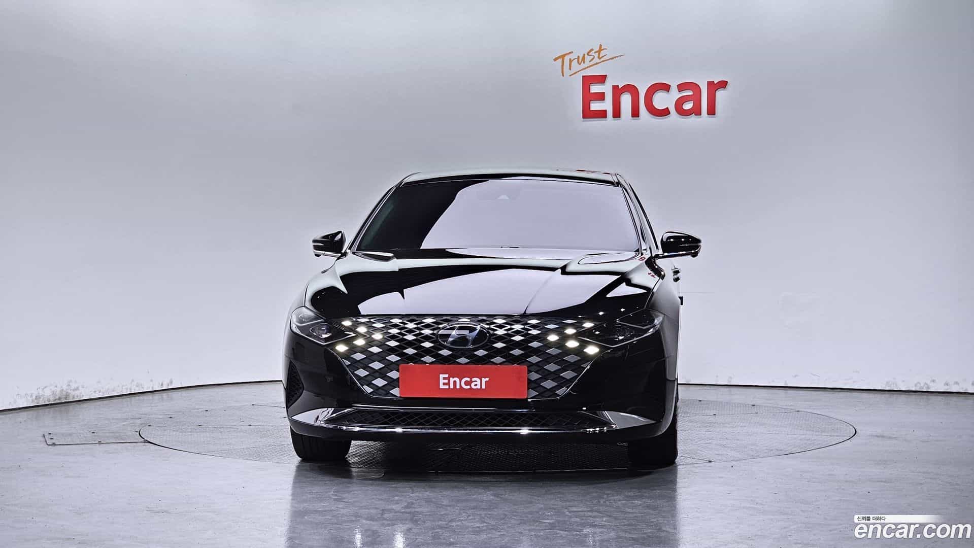 Grandeur Hyundai 2022.3-OUTER-003