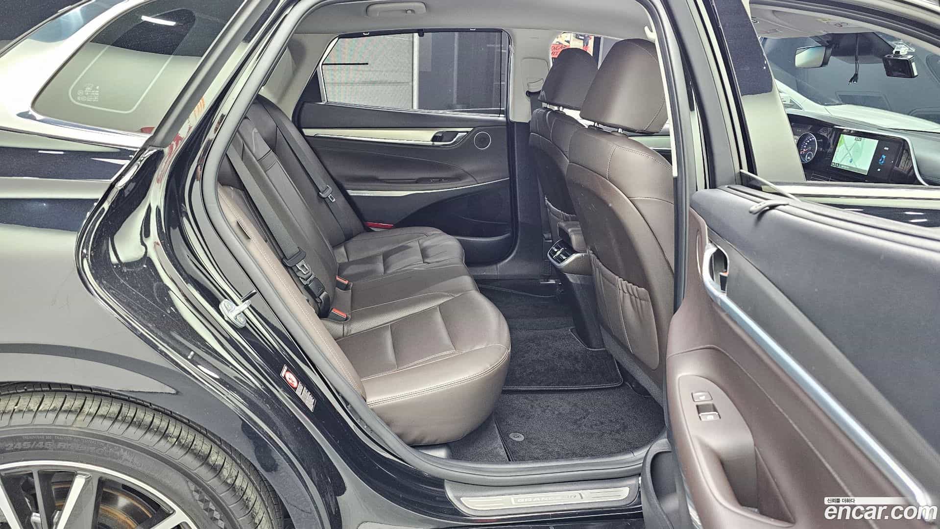 Grandeur Hyundai 2022.3-OPTION-016