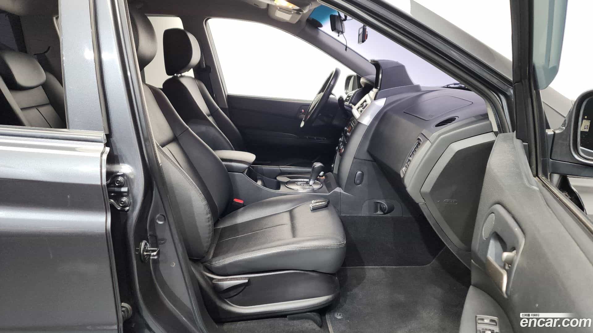 KORANDO KG Mobility 2016.10-INNER-036