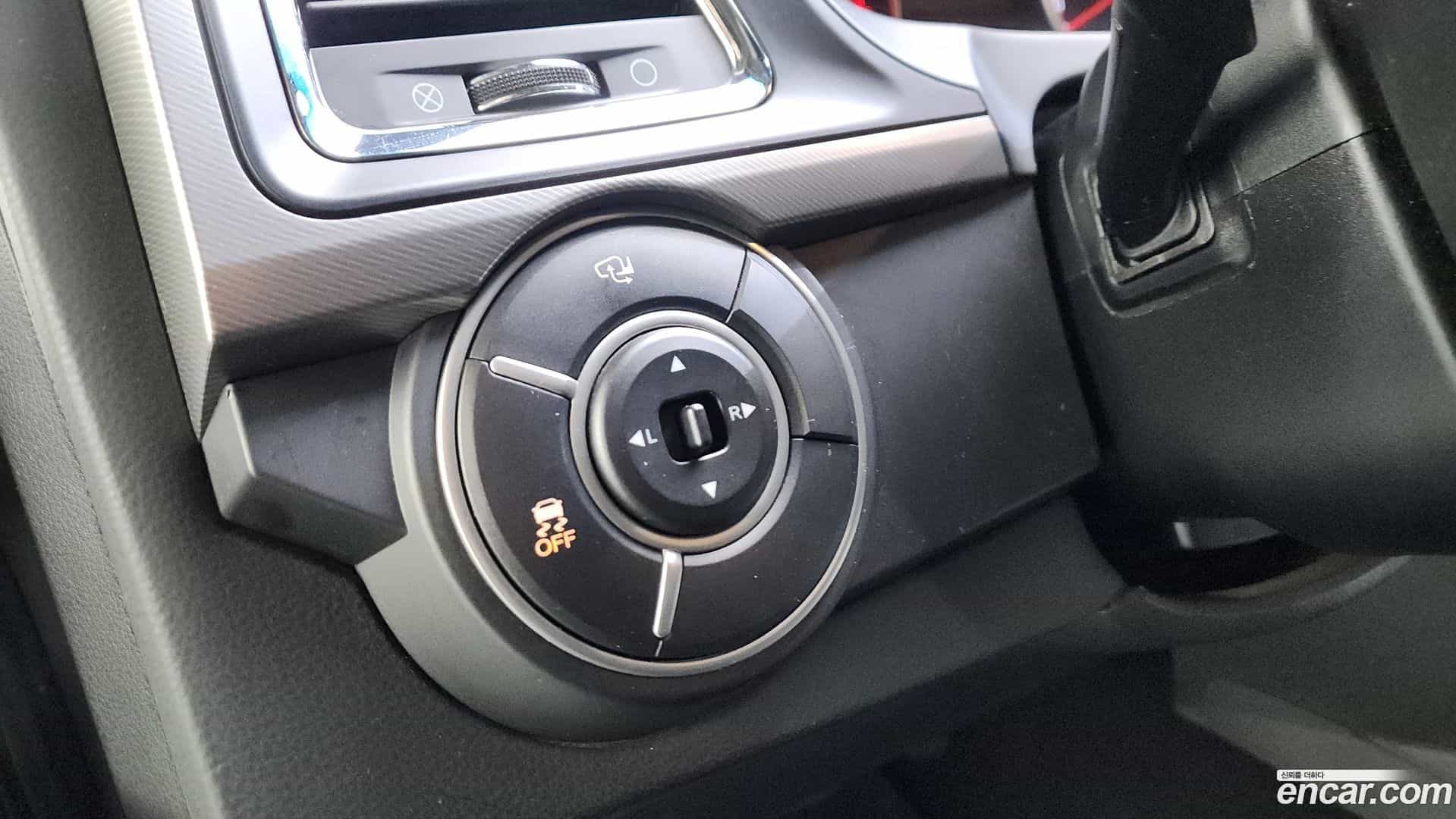 KORANDO KG Mobility 2016.10-OPTION-041
