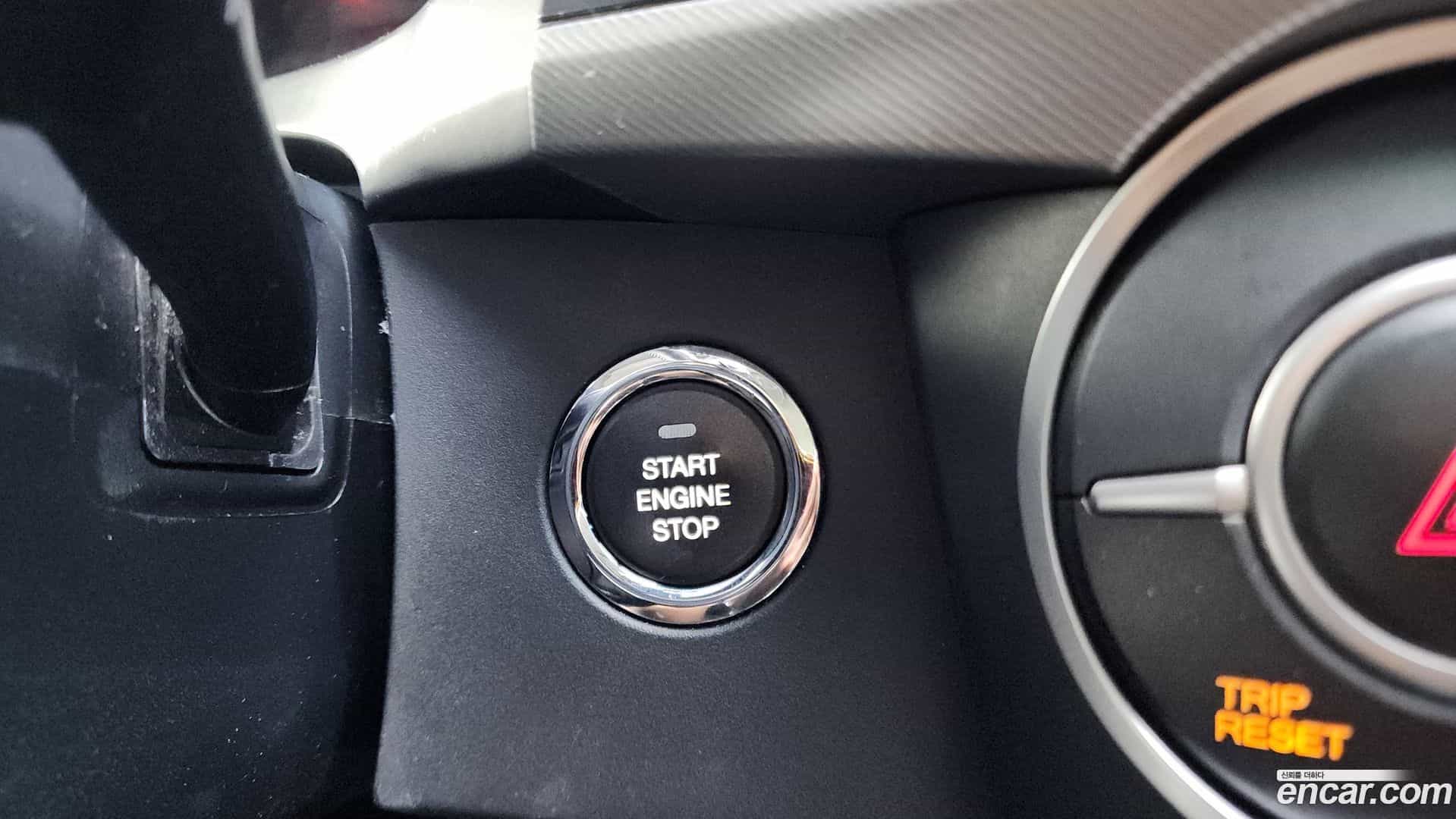KORANDO KG Mobility 2016.10-OPTION-042