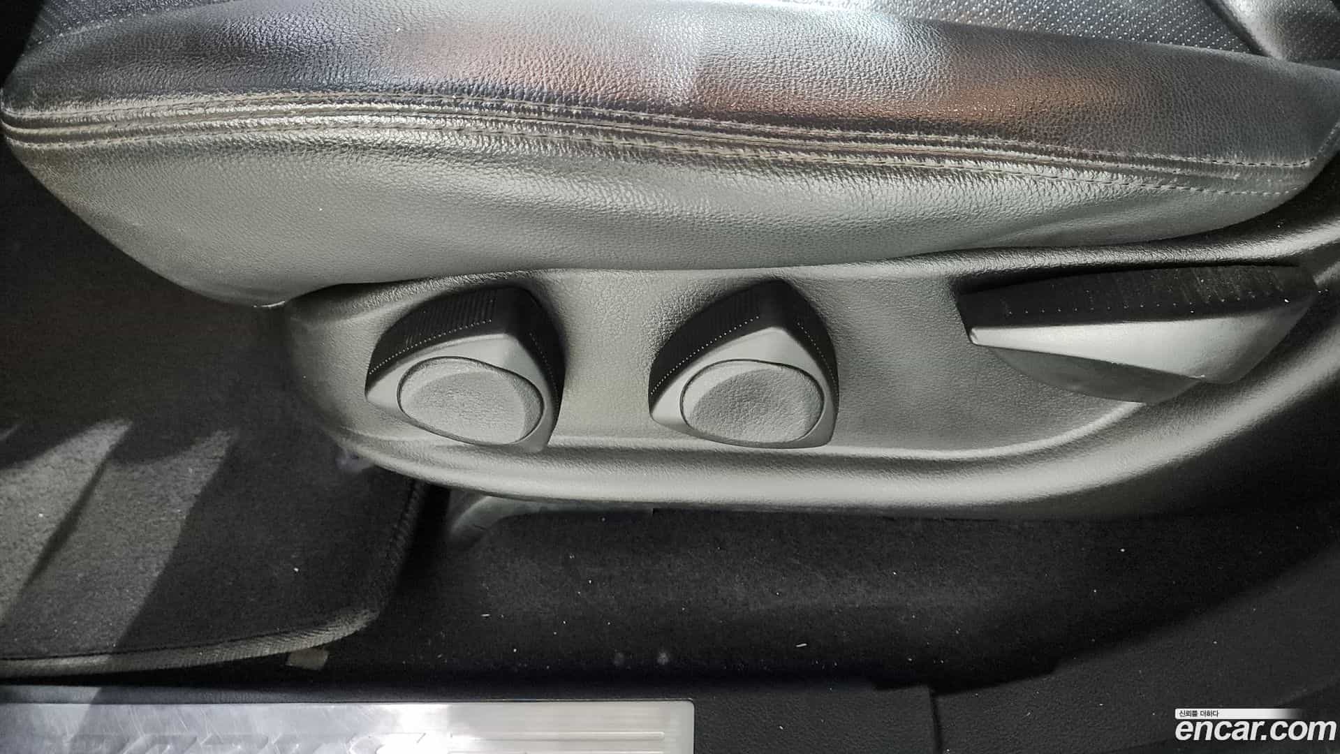 KORANDO KG Mobility 2016.10-OPTION-044