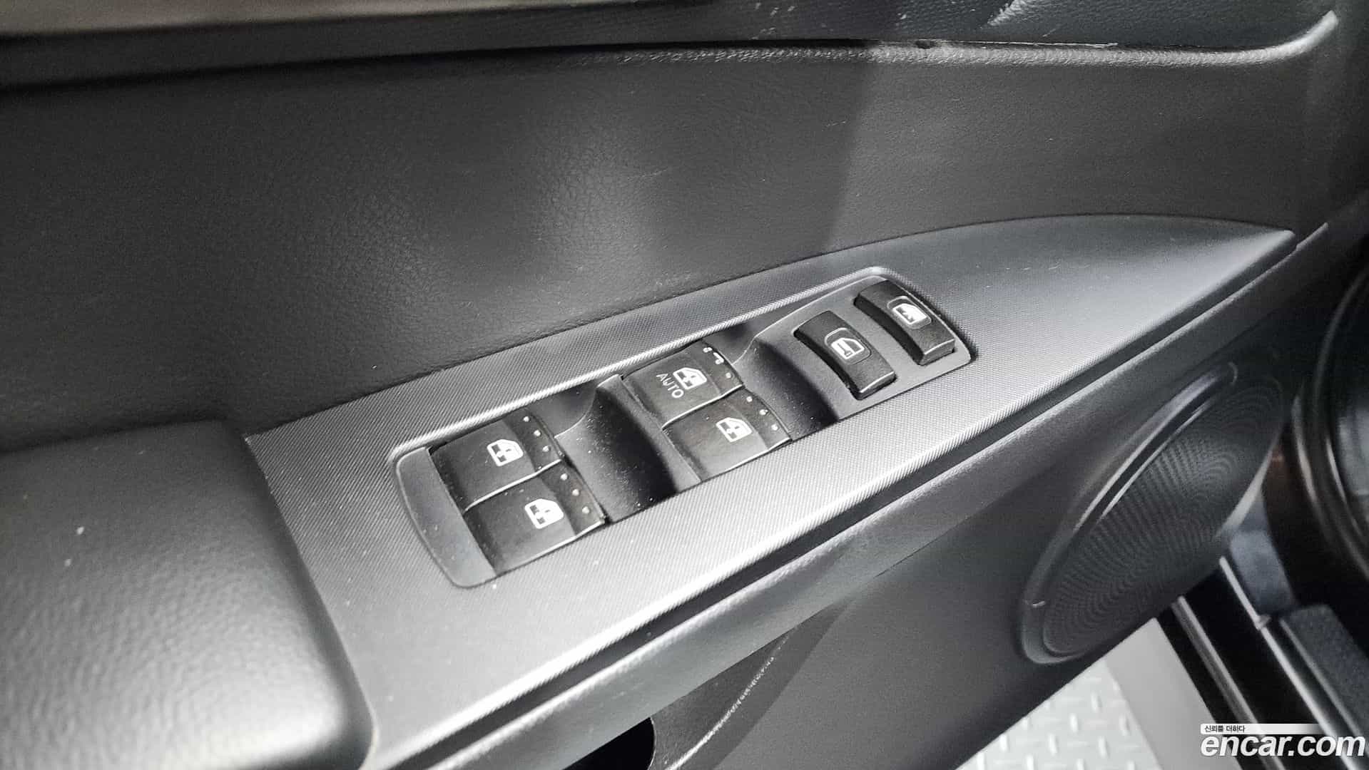 KORANDO KG Mobility 2016.10-OPTION-048