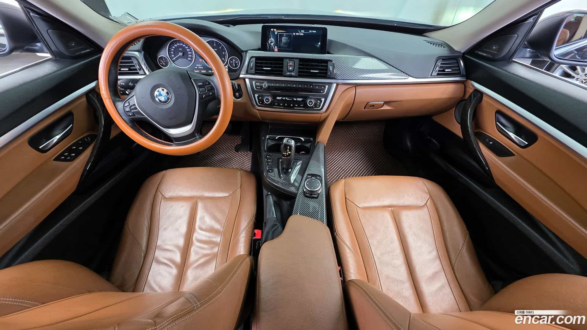Gran Turismo BMW 2016.0-INNER-007