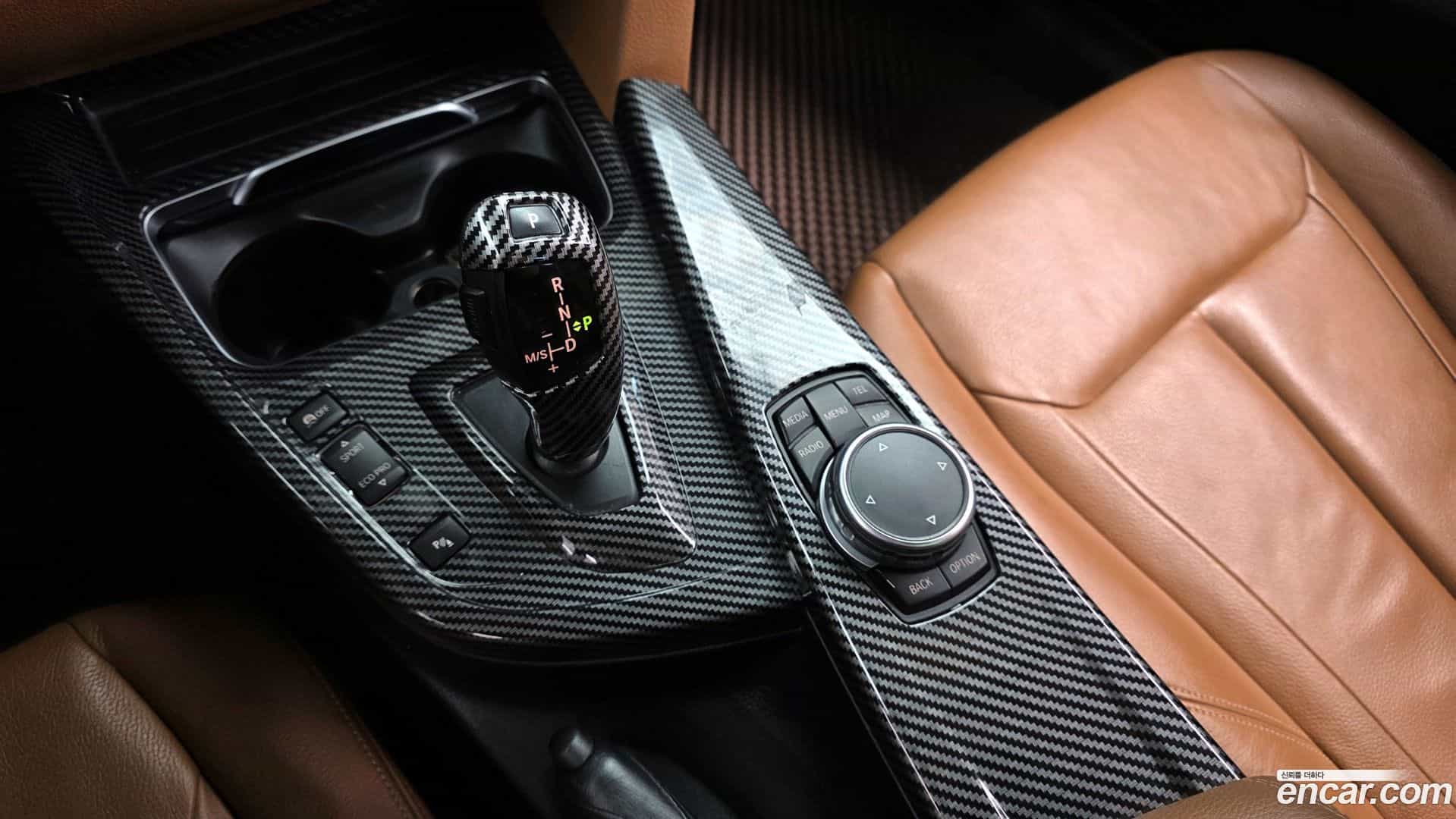 Gran Turismo BMW 2016.0-INNER-009