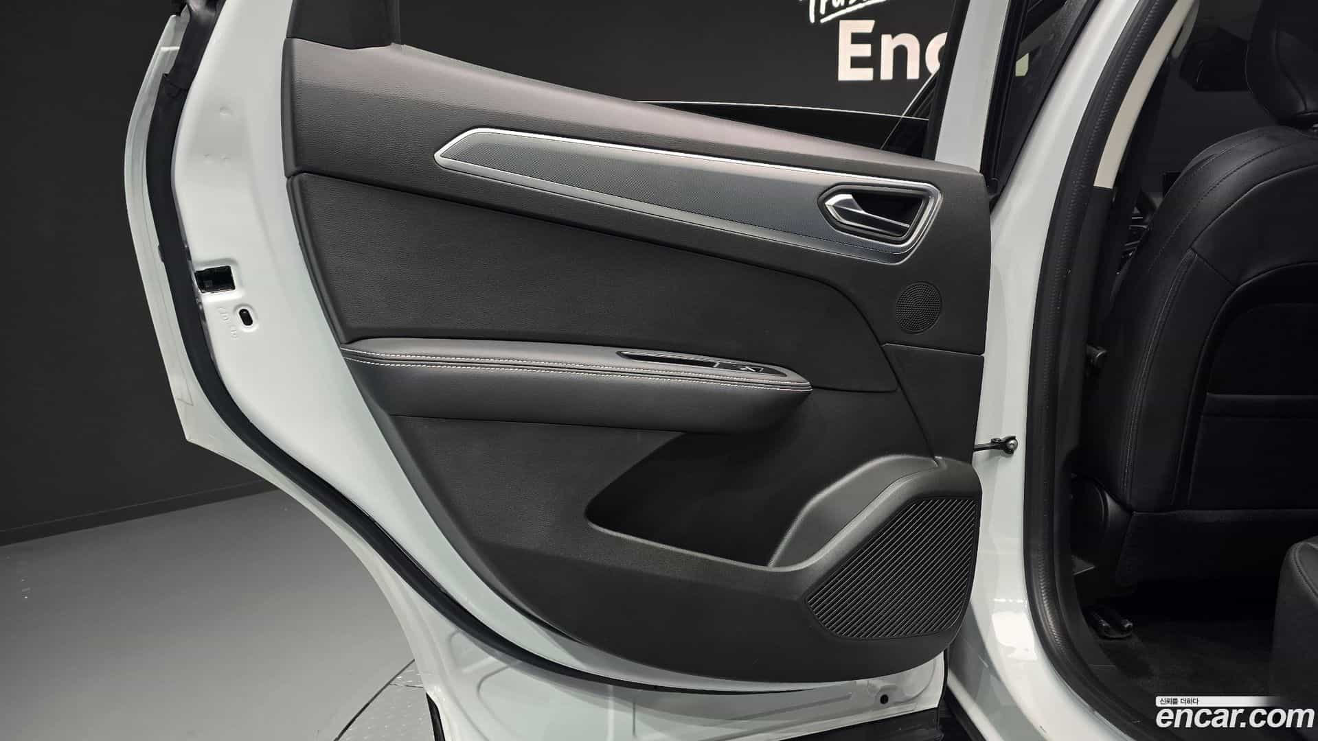 XM3 Renault Korea 2022.0-INNER-035