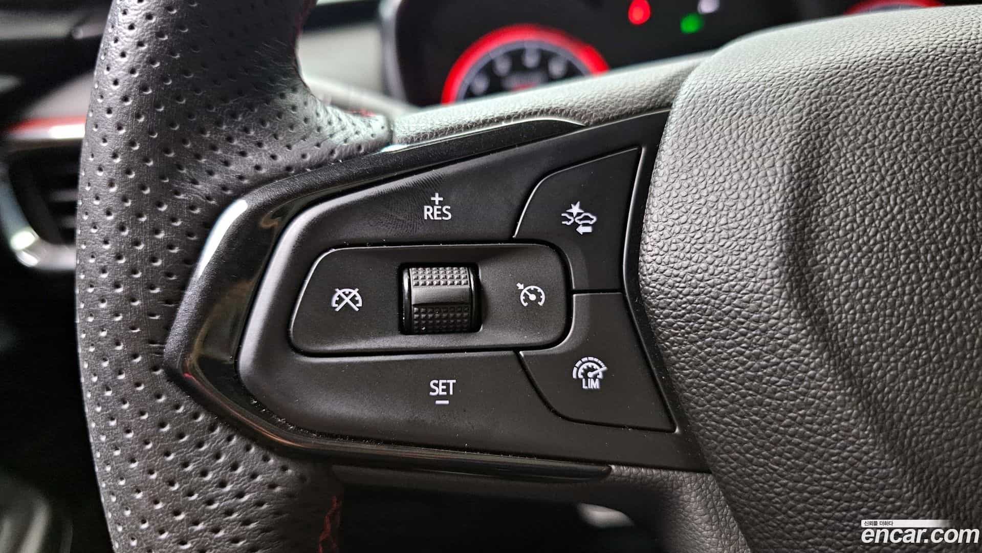 Trailblazer Chevrolet 2021.5-OPTION-041