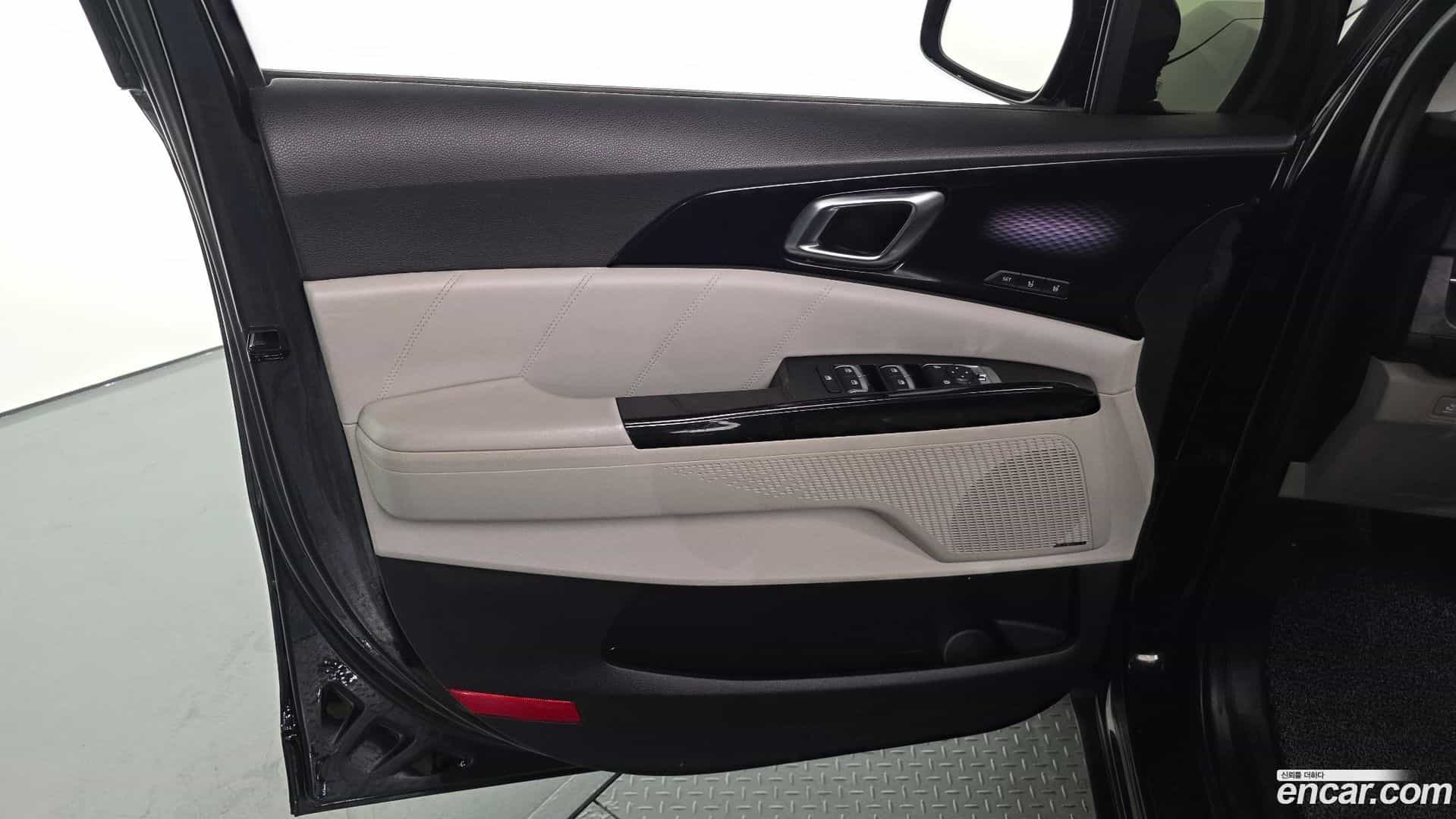 Canival Kia 2022.2-INNER-034