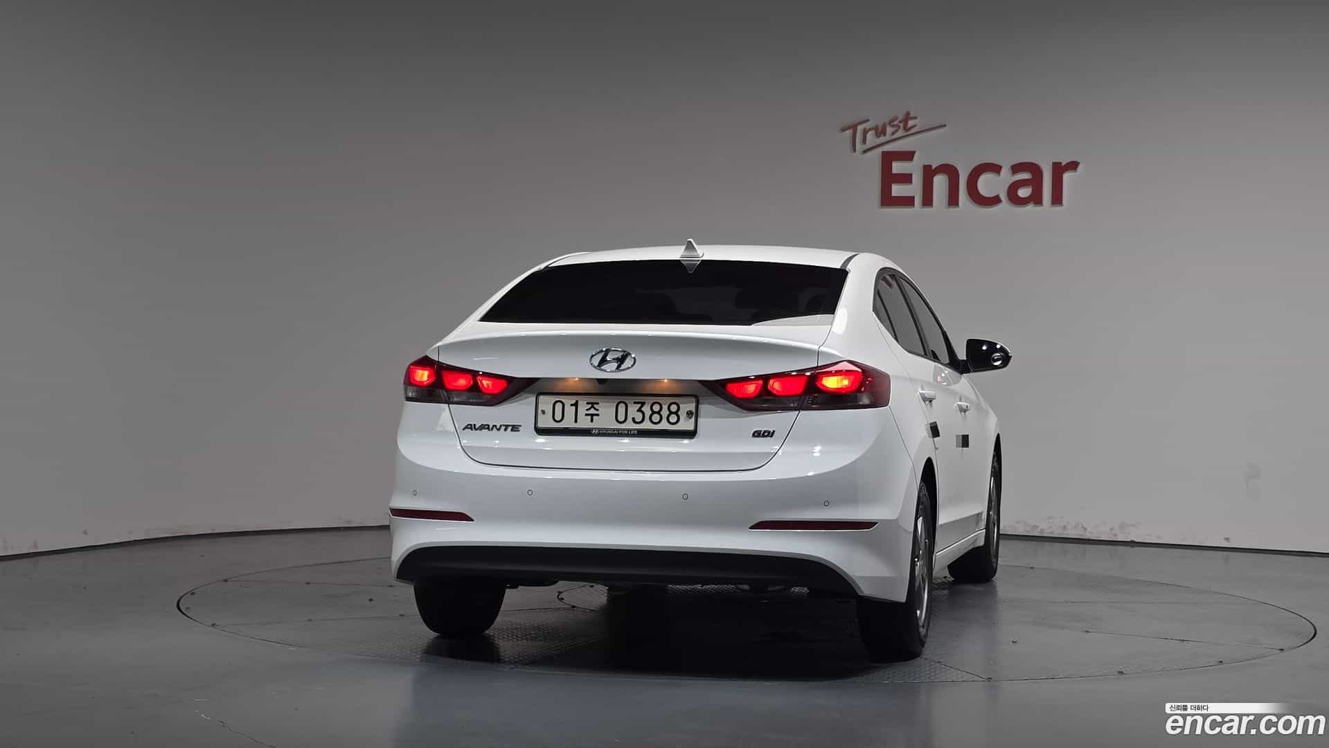 AVANTE Hyundai 2015.11-OUTER-004