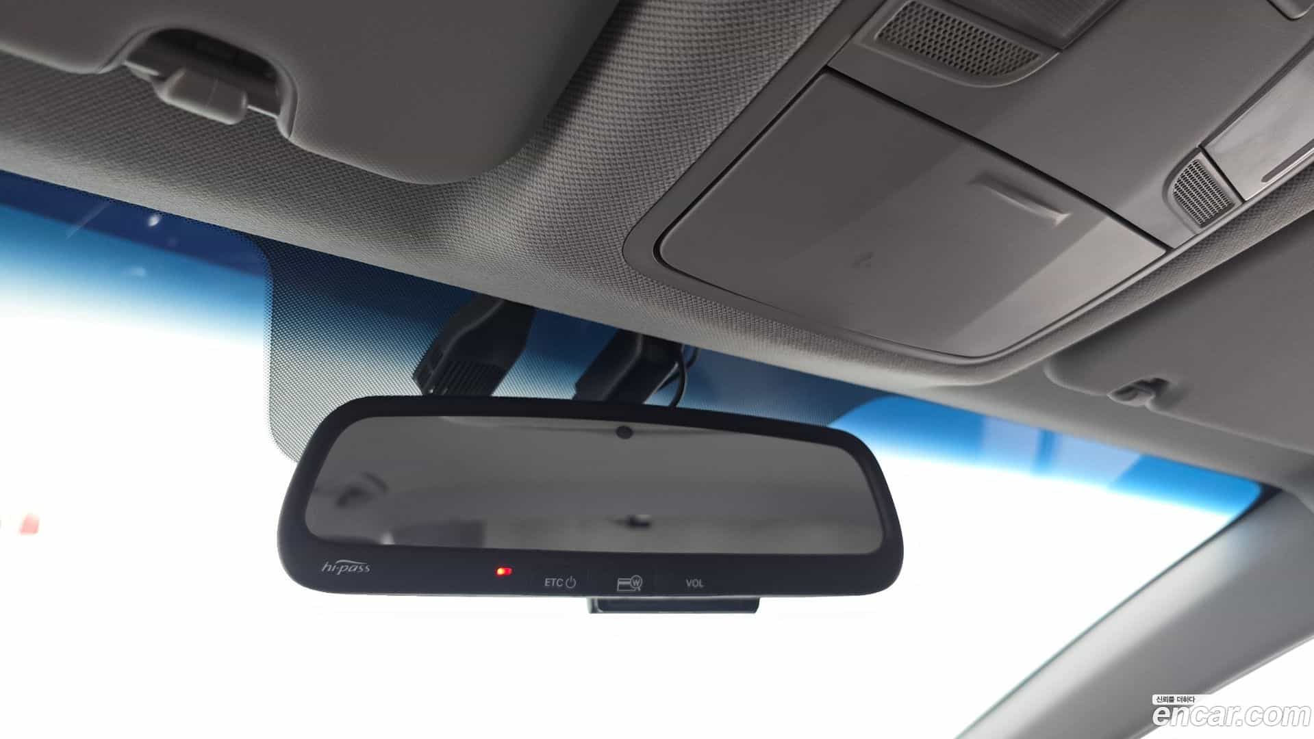 AVANTE Hyundai 2015.11-OPTION-021