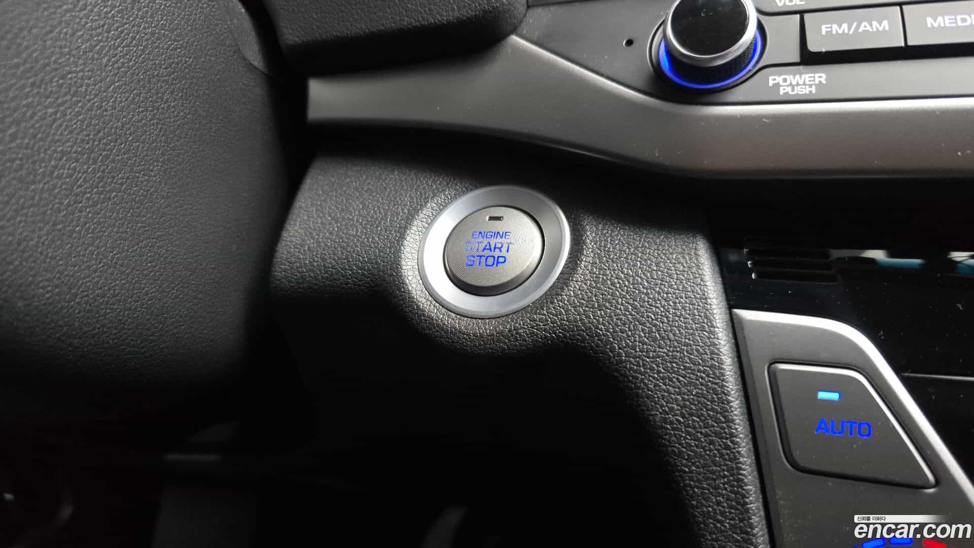 AVANTE Hyundai 2015.11-OPTION-044