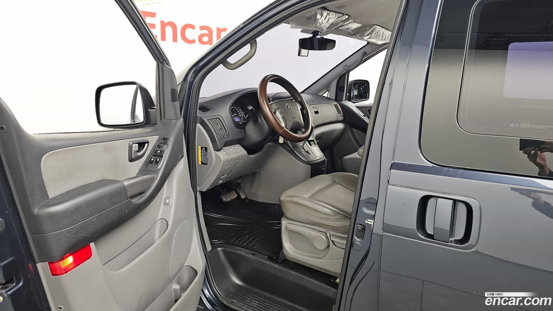 Starex Hyundai 2018.5-INNER-010