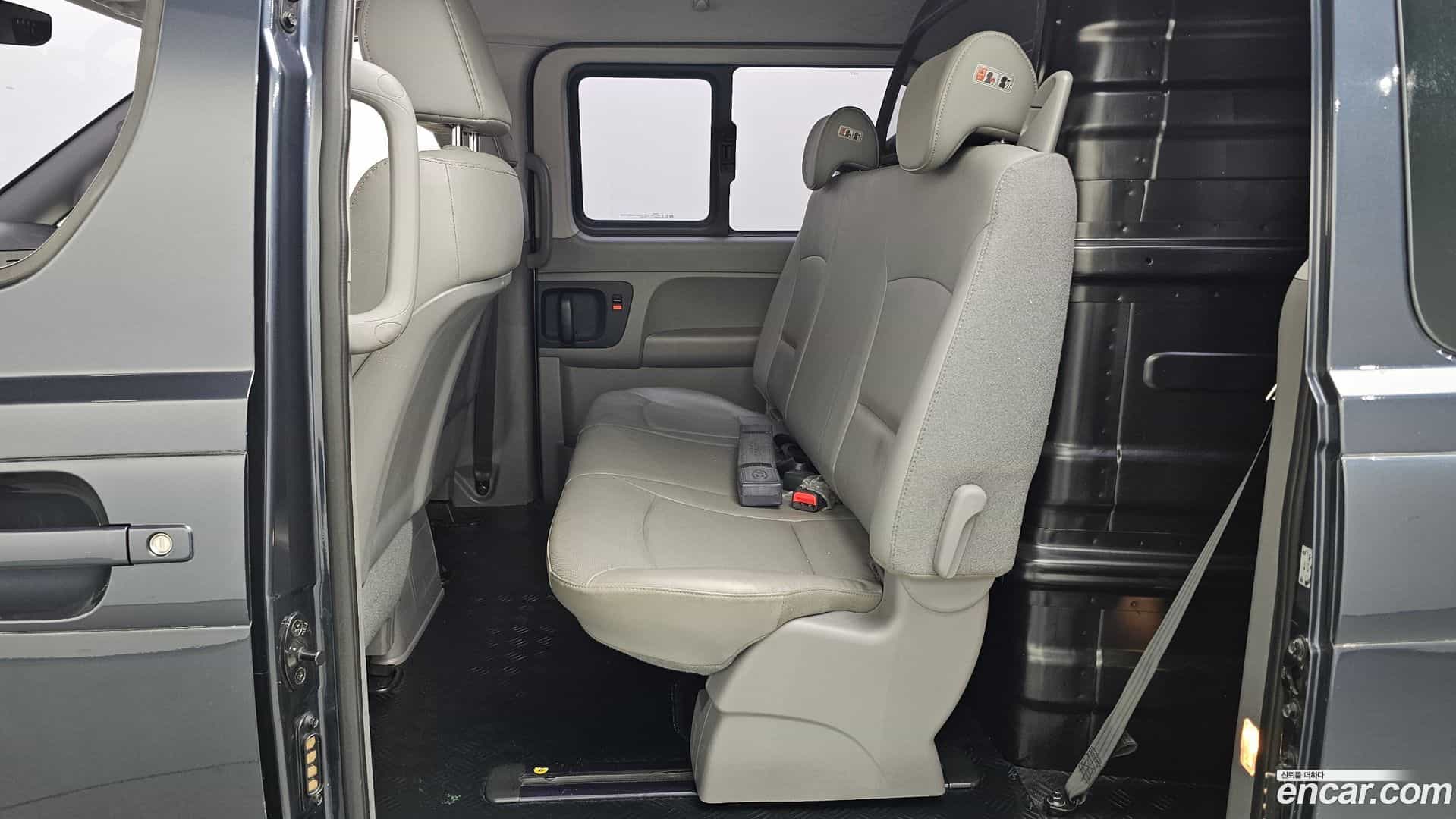 Starex Hyundai 2018.5-OPTION-016
