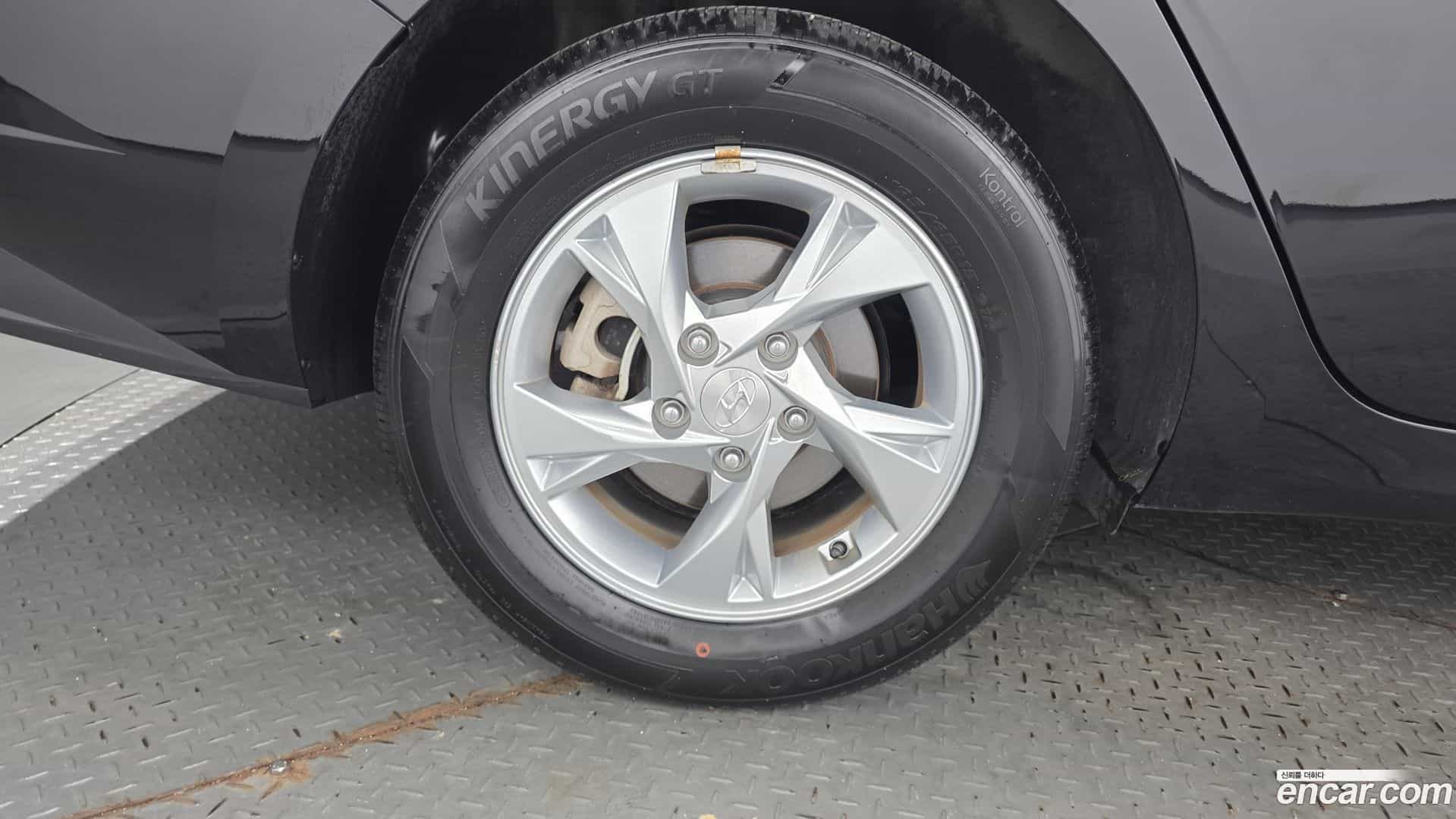 AVANTE Hyundai 2022.1-OUTER-005