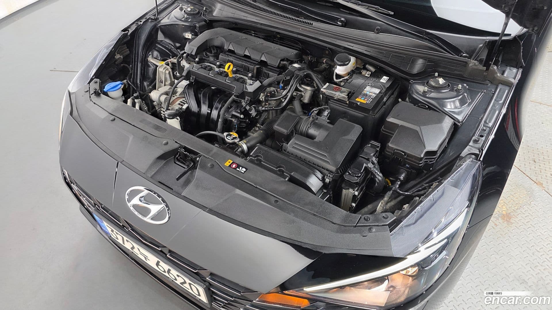 Main__Slider__Photo:AVANTE Hyundai 2022.1-5