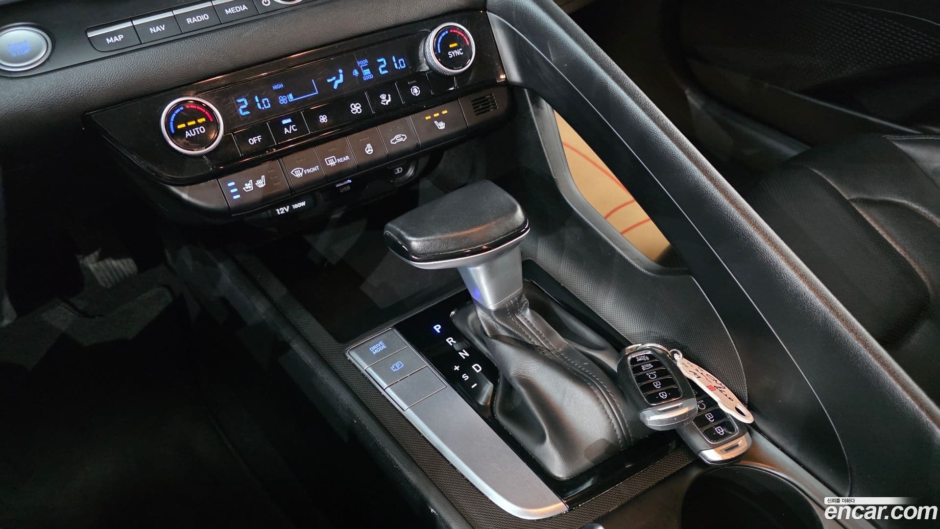 Main__Slider__Photo:AVANTE Hyundai 2022.1-8