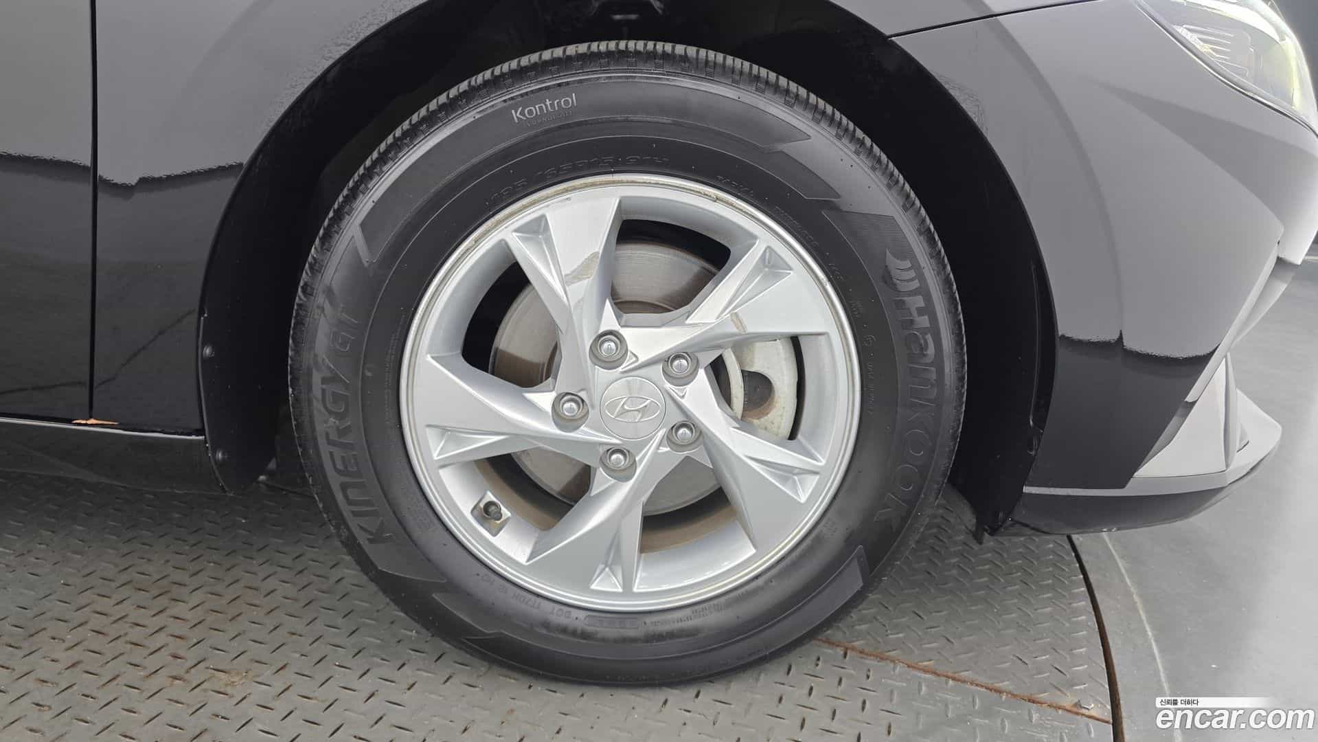 AVANTE Hyundai 2022.1-OUTER-031