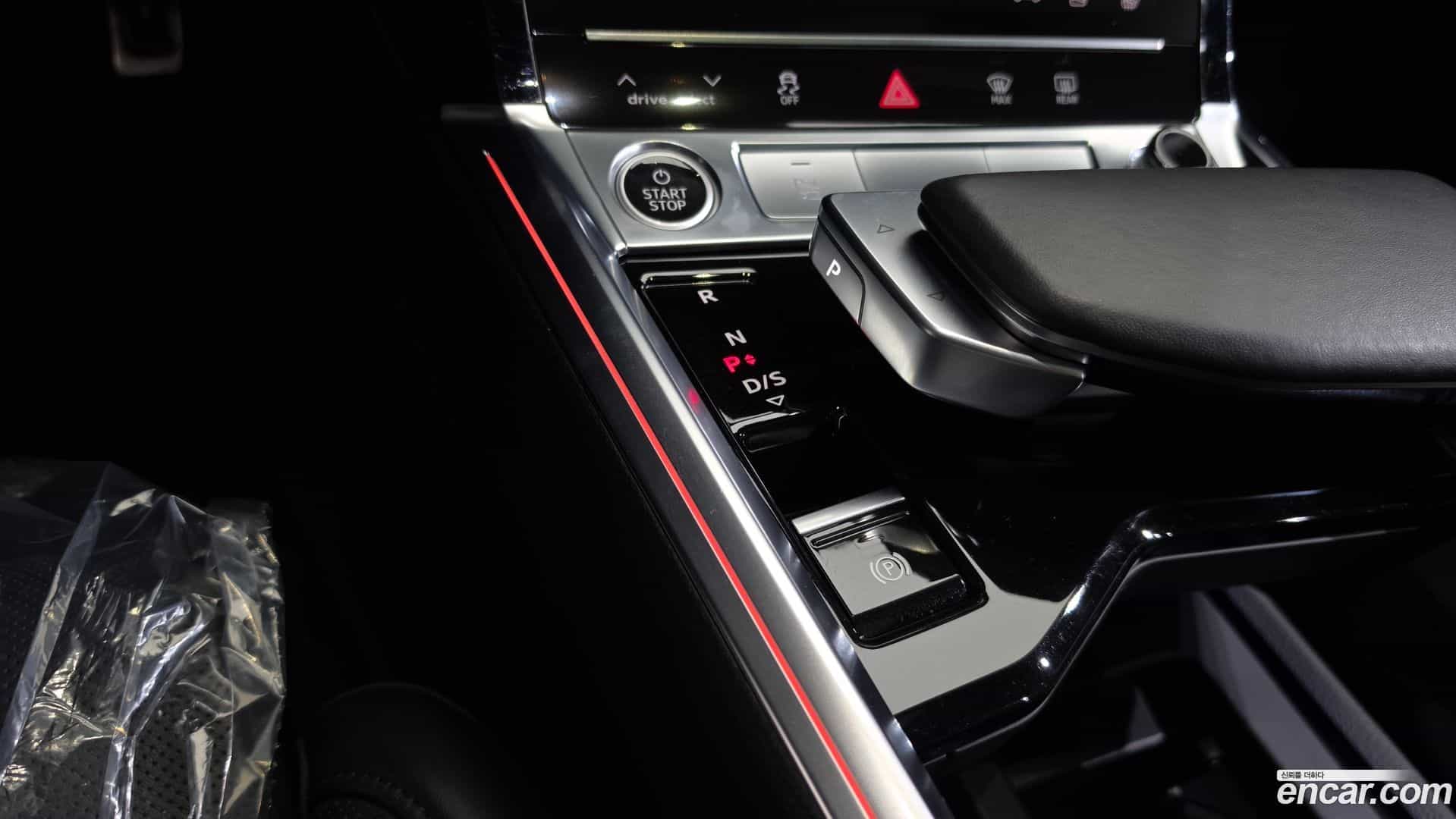 e-tron Audi 2021.11-INNER-009
