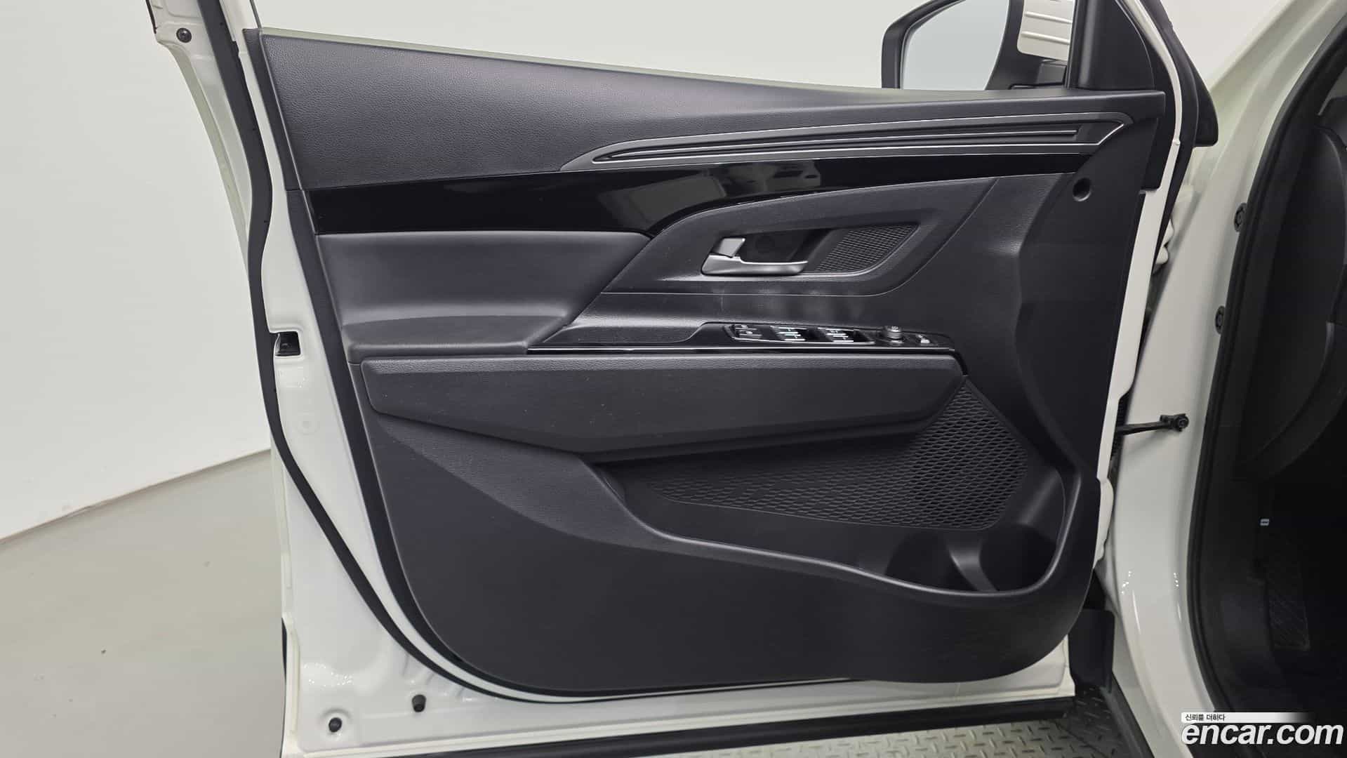 KORANDO KG Mobility 2021.6-INNER-034