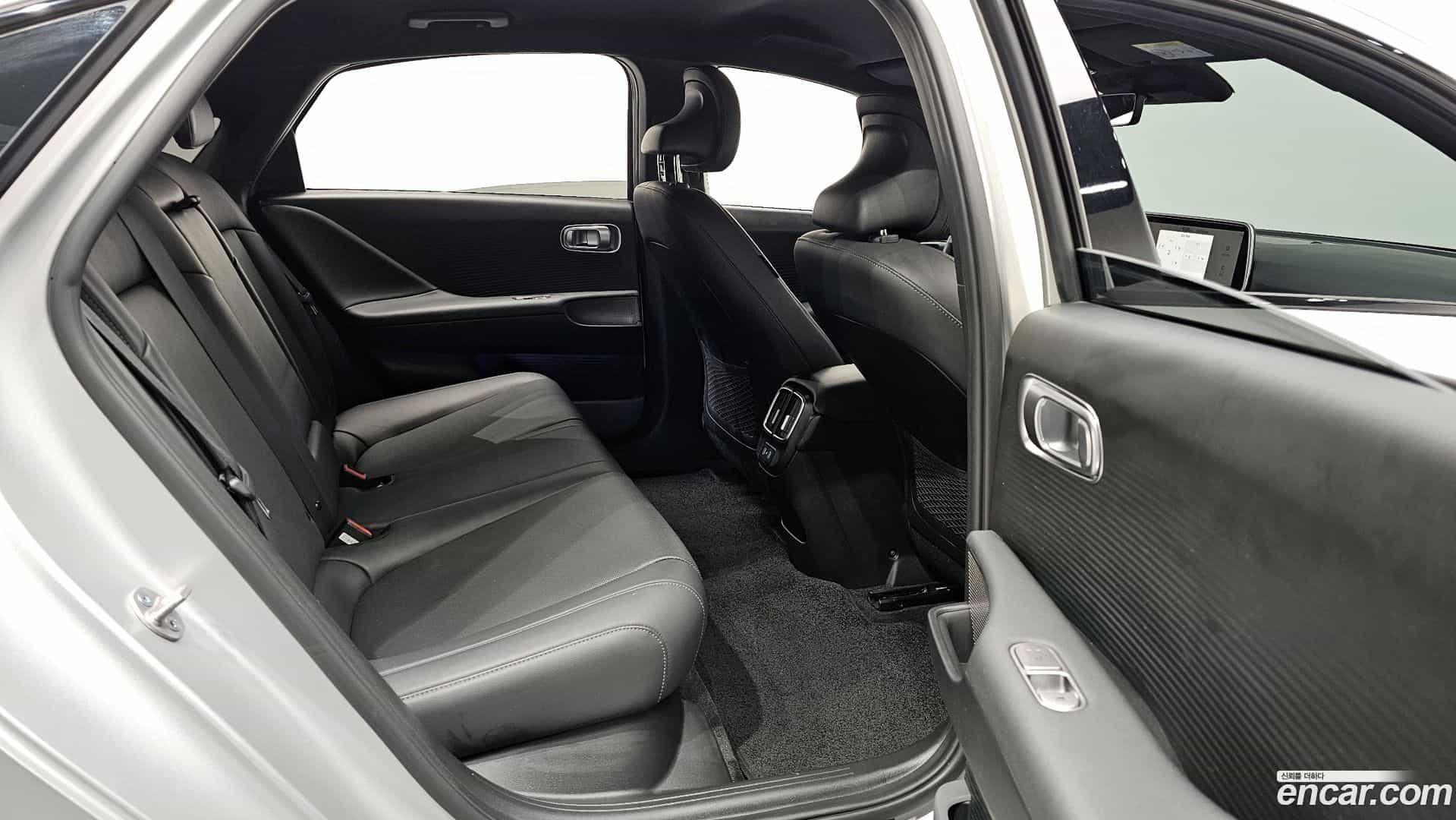 Ioniq6 Hyundai 2023.11-OPTION-016