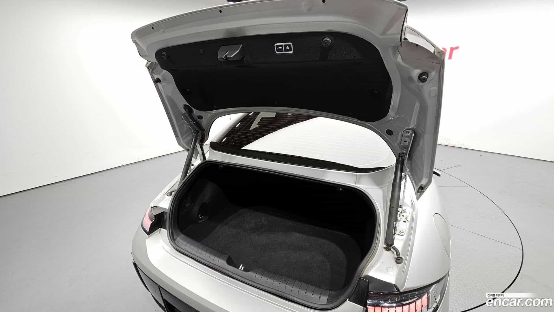 Ioniq6 Hyundai 2023.11-OPTION-024