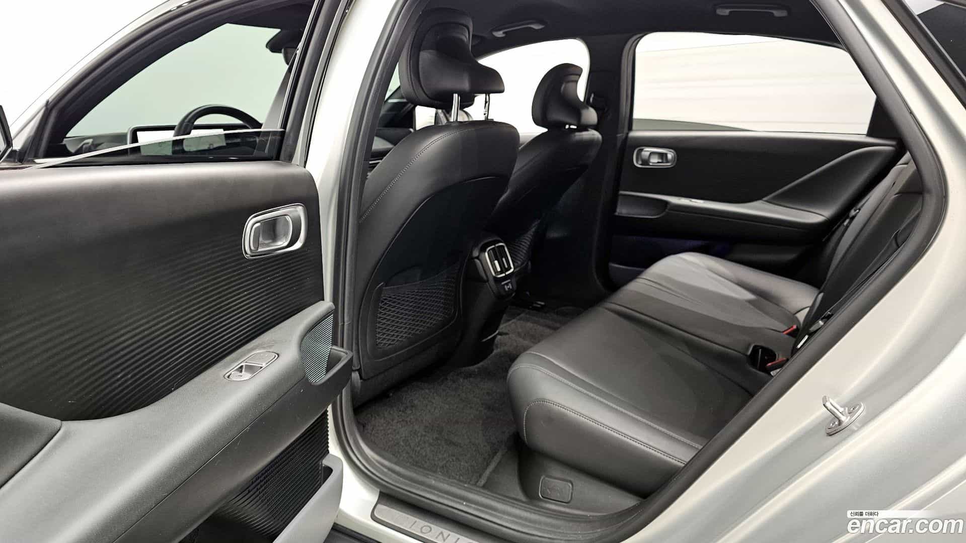 Ioniq6 Hyundai 2023.11-INNER-036
